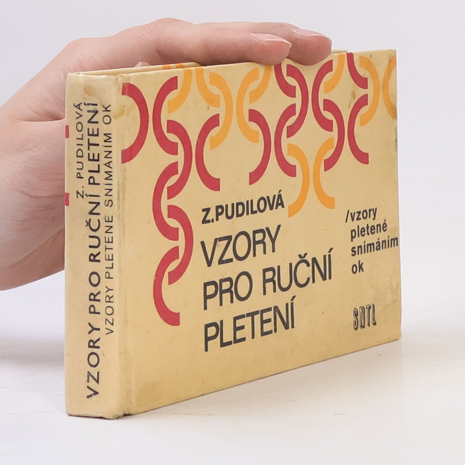Pudilová Zdenka Vzory pro ruční pletení. Vzory pletené snímáním ok