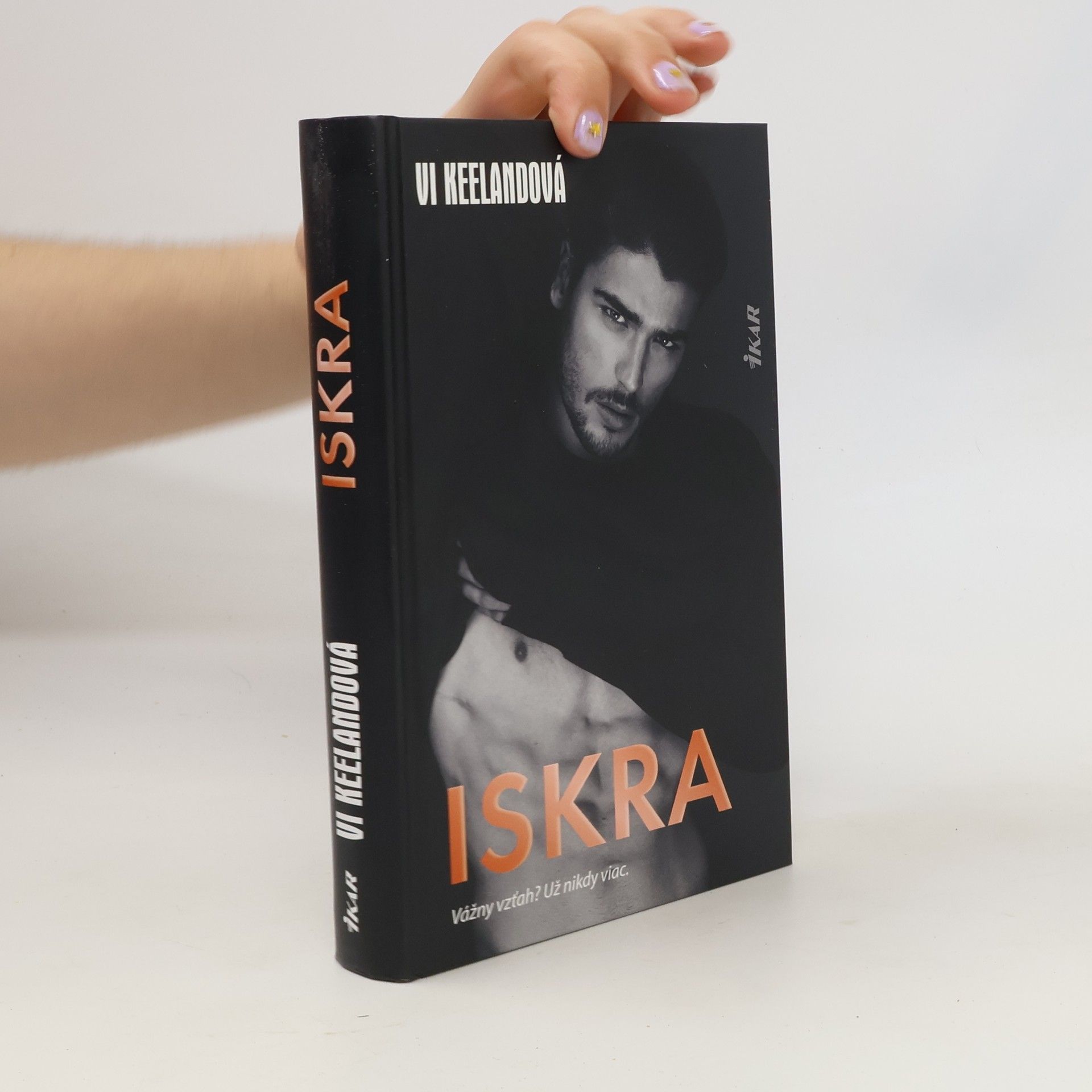 Vi Keeland Iskra