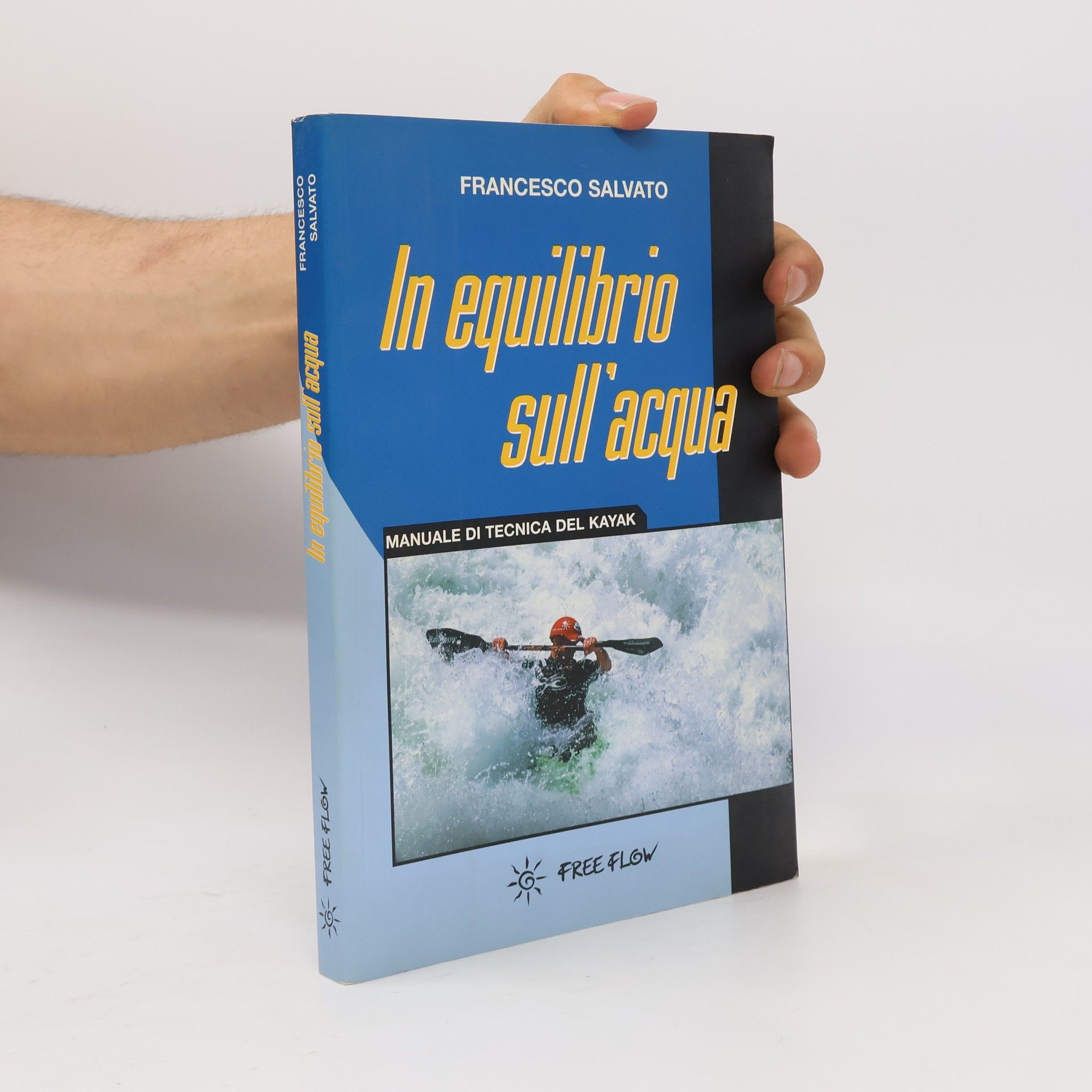Francesco Salvato In equilibrio sull'acqua