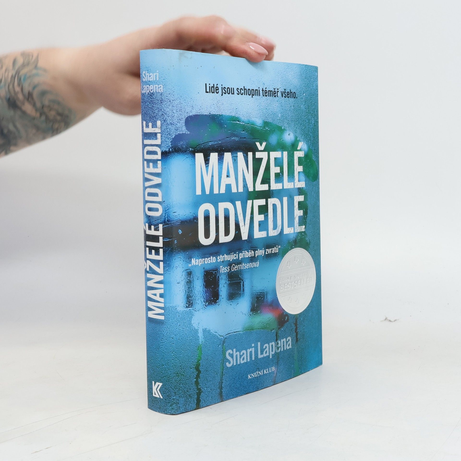 Shari Lapena Manželé odvedle