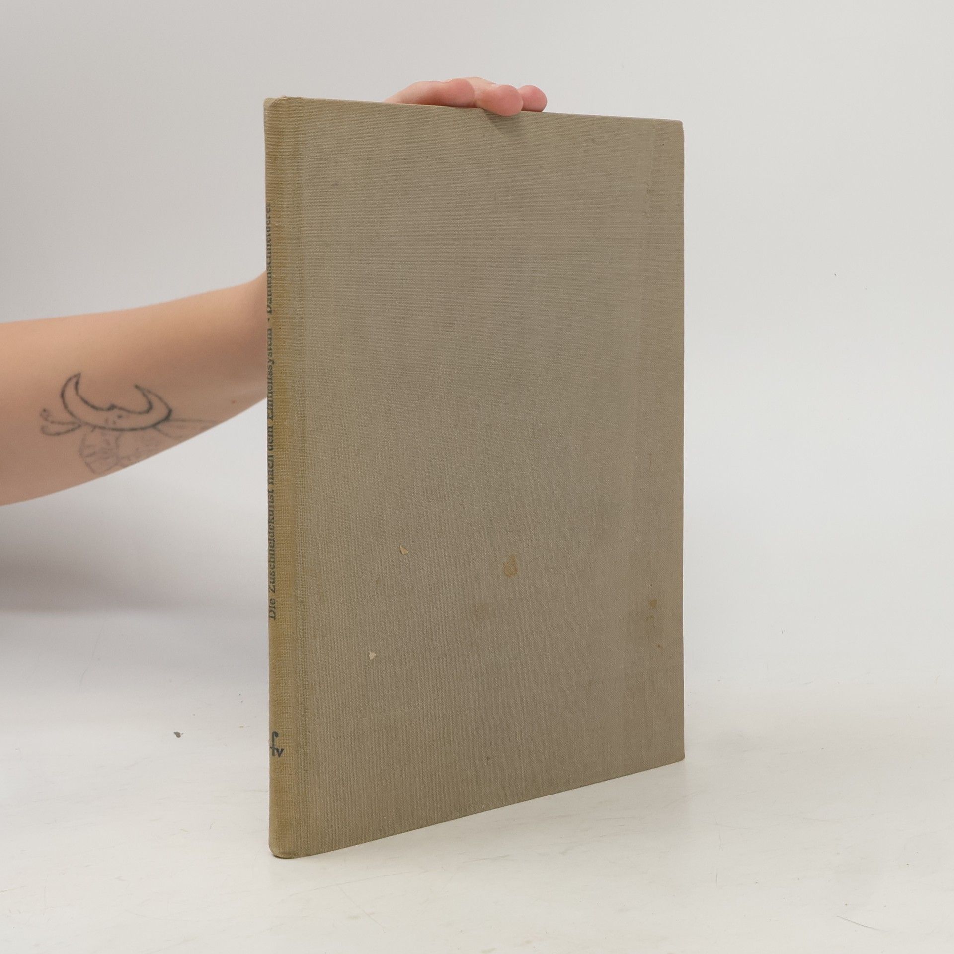 Autorenkollektiv Die Zuschneide-Kunst nach dem Einheitssystem. Handbuch für die Damenschneiderei
