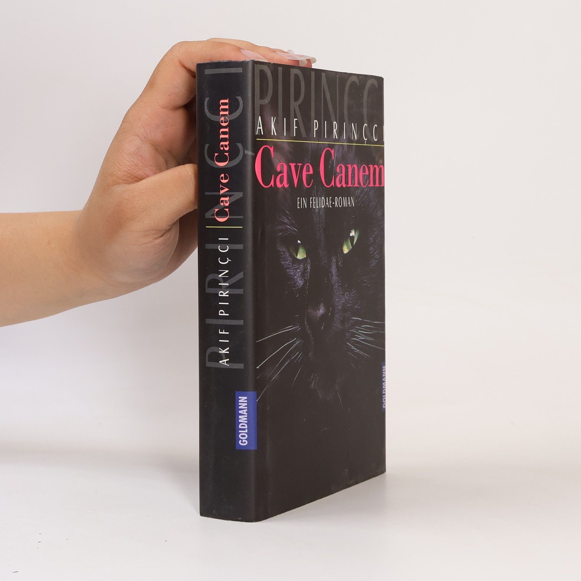 Akif Pirinçci Cave canem