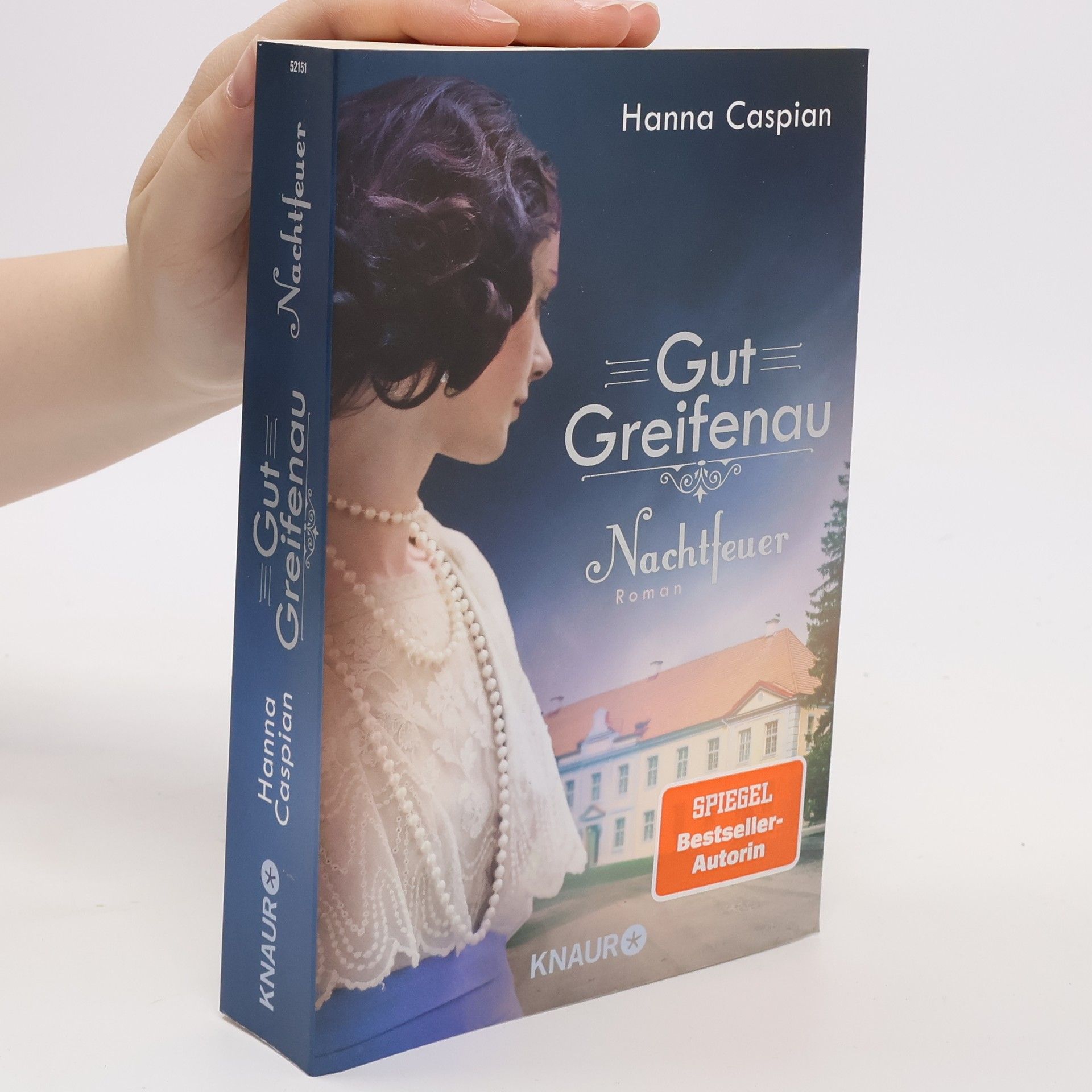 Hanna Caspian Gut Greidenau. Nachtfeuer