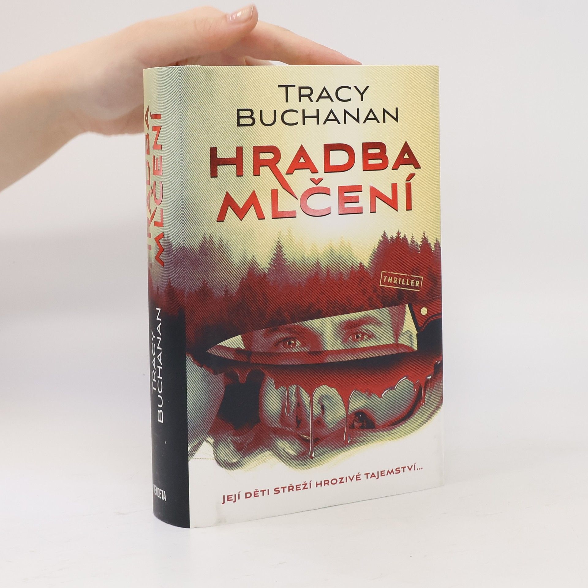 Tracy Buchanan Hradba mlčení
