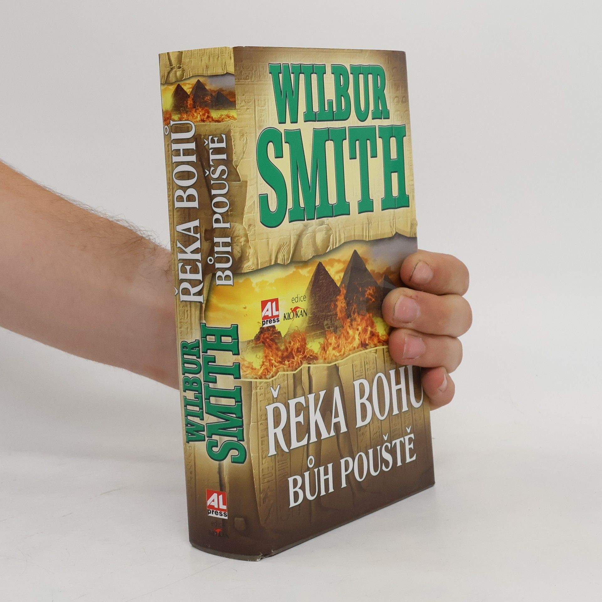 Wilbur A. Smith Řeka bohů. Bůh pouště