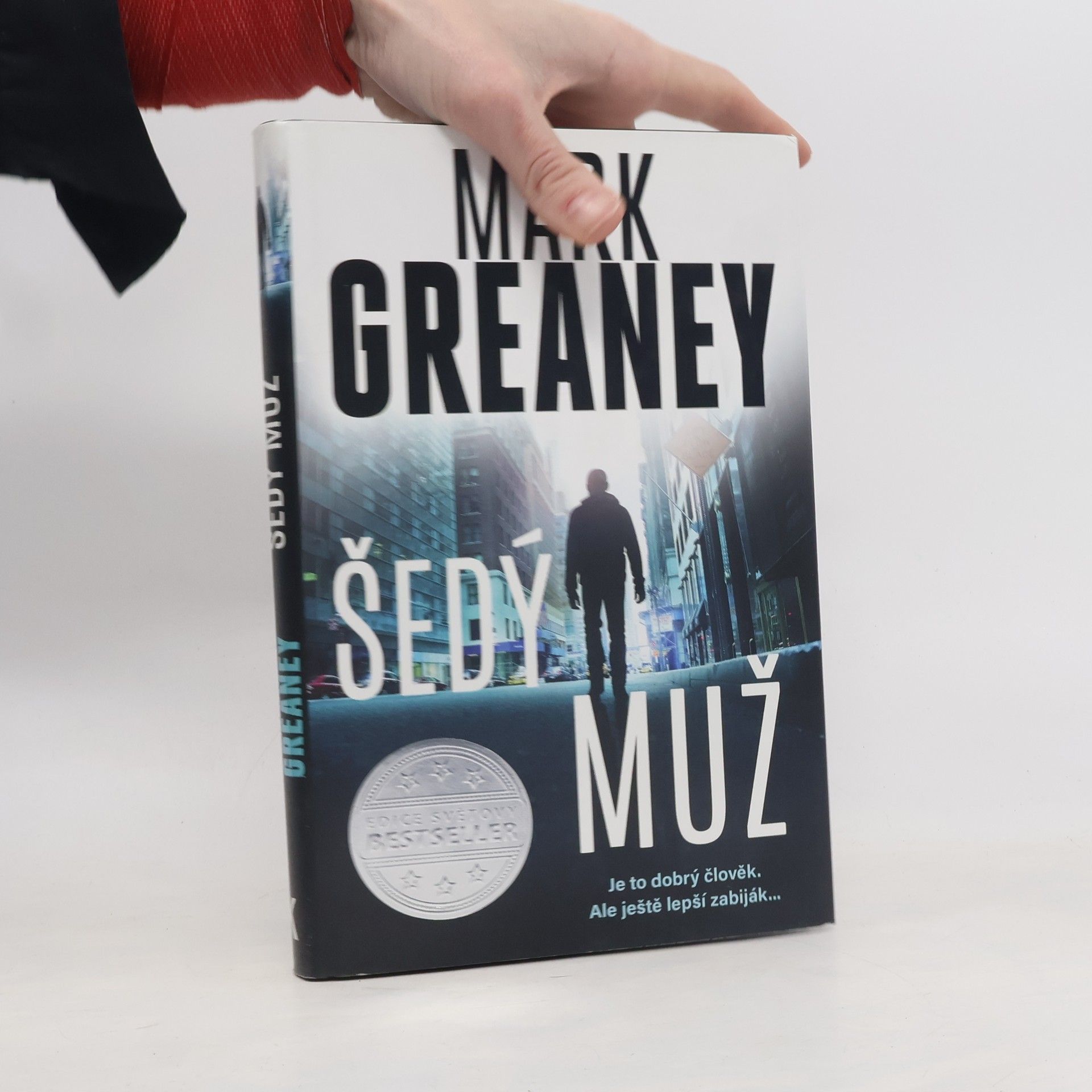 Mark Greaney Šedý muž