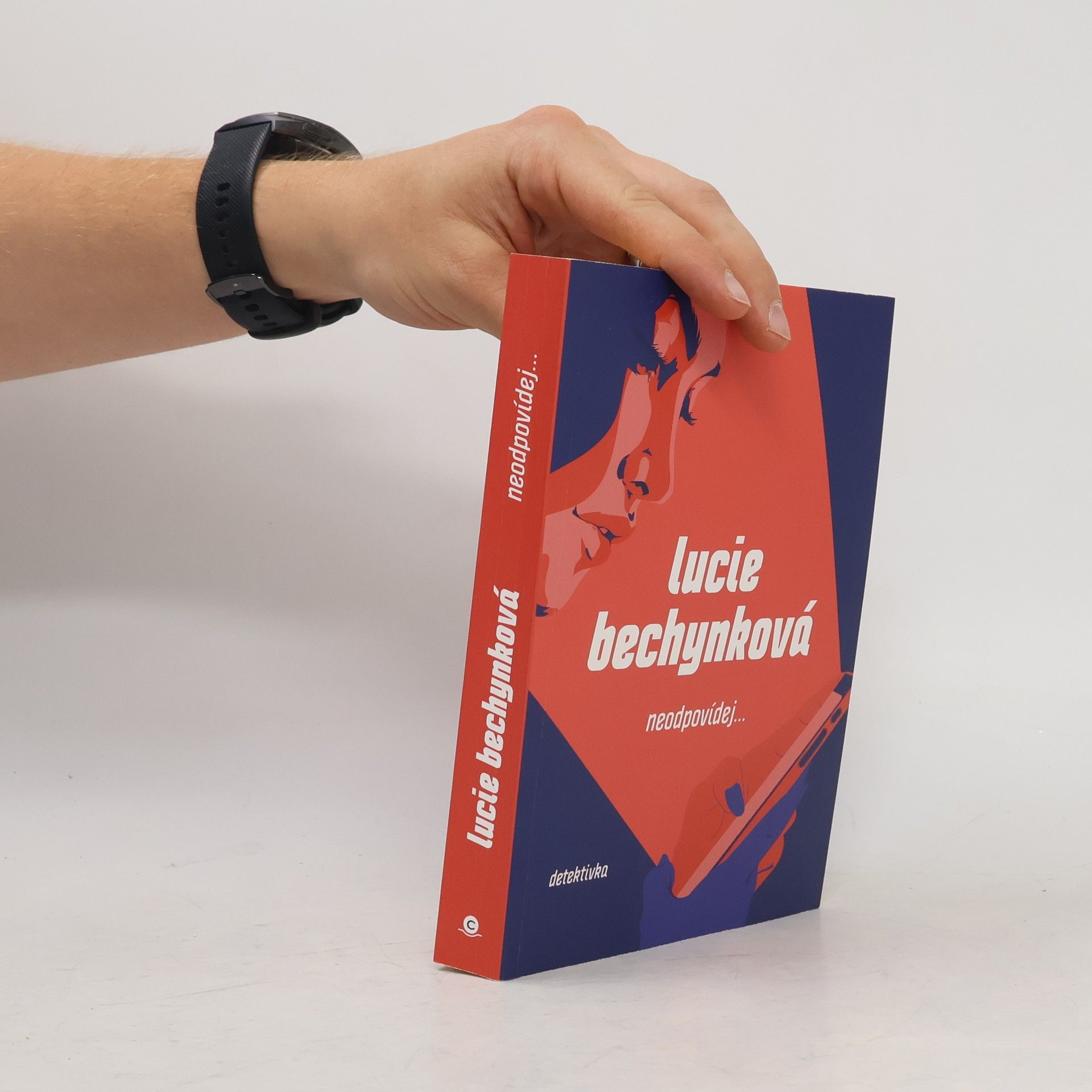 Lucie Bechynková Neodpovídej...