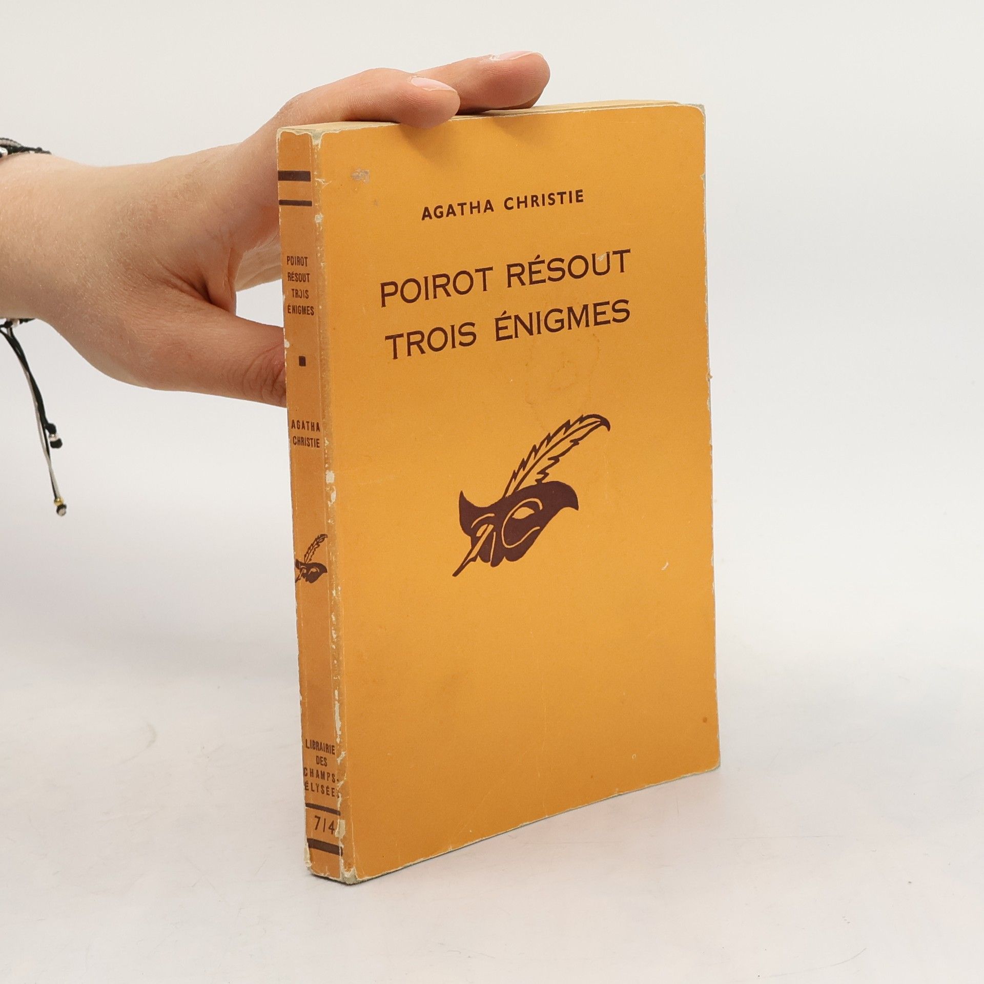Agatha Christie Poirot résout trois énigmes