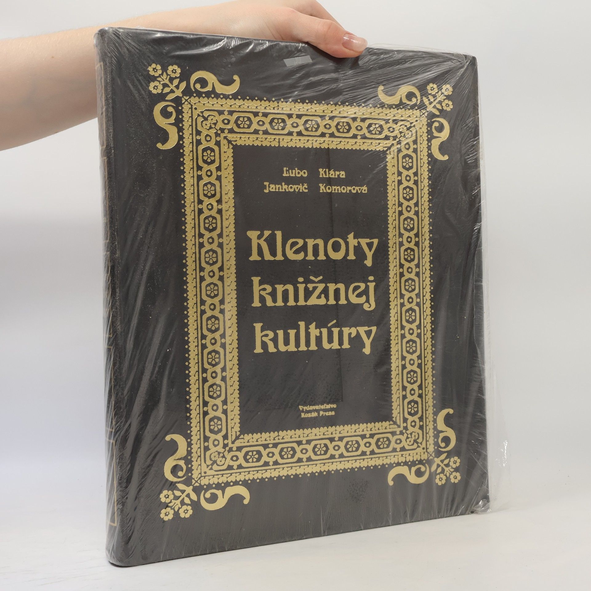 Kolektív autorov Klenoty knižnej kultúry