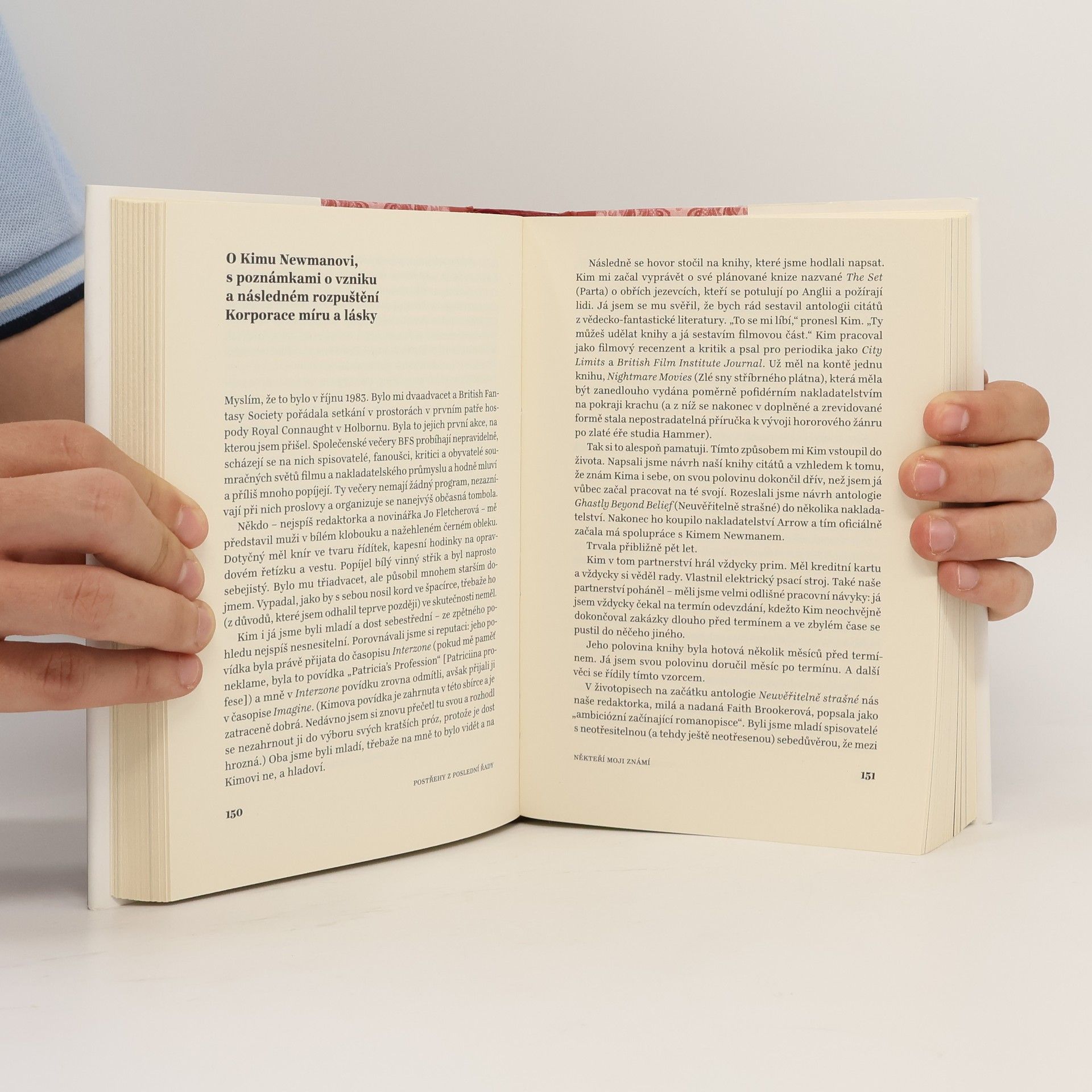 Neil Gaiman Postřehy z poslední řady: Vybrané texty