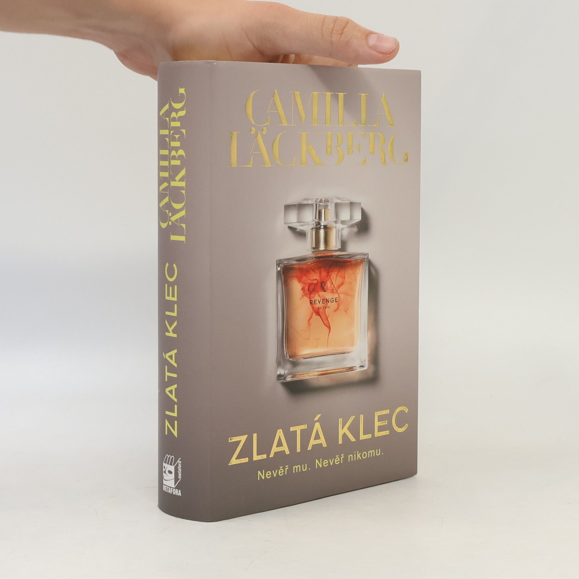 Camilla Läckberg Zlatá klec