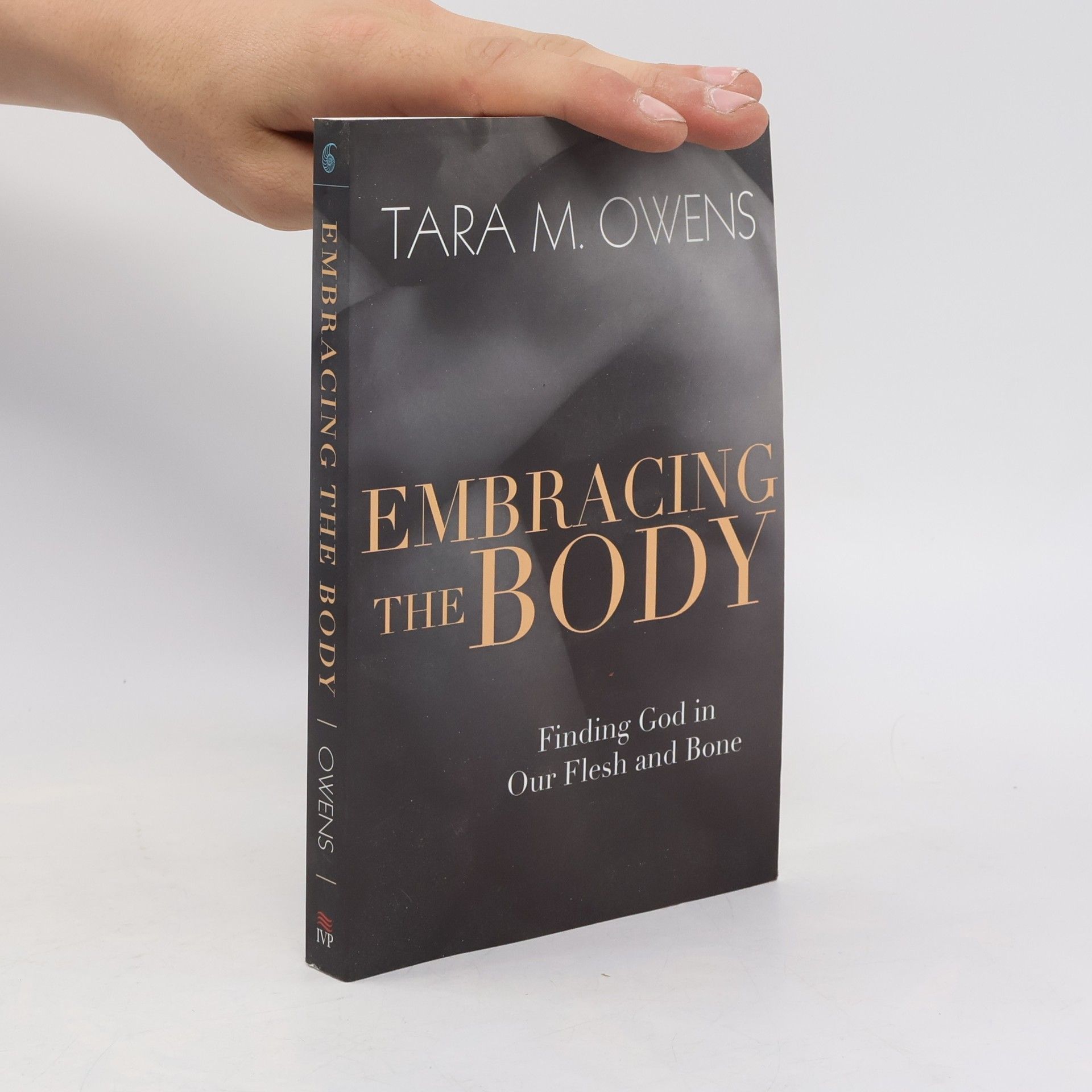 Tara M. Owens Embracing the Body