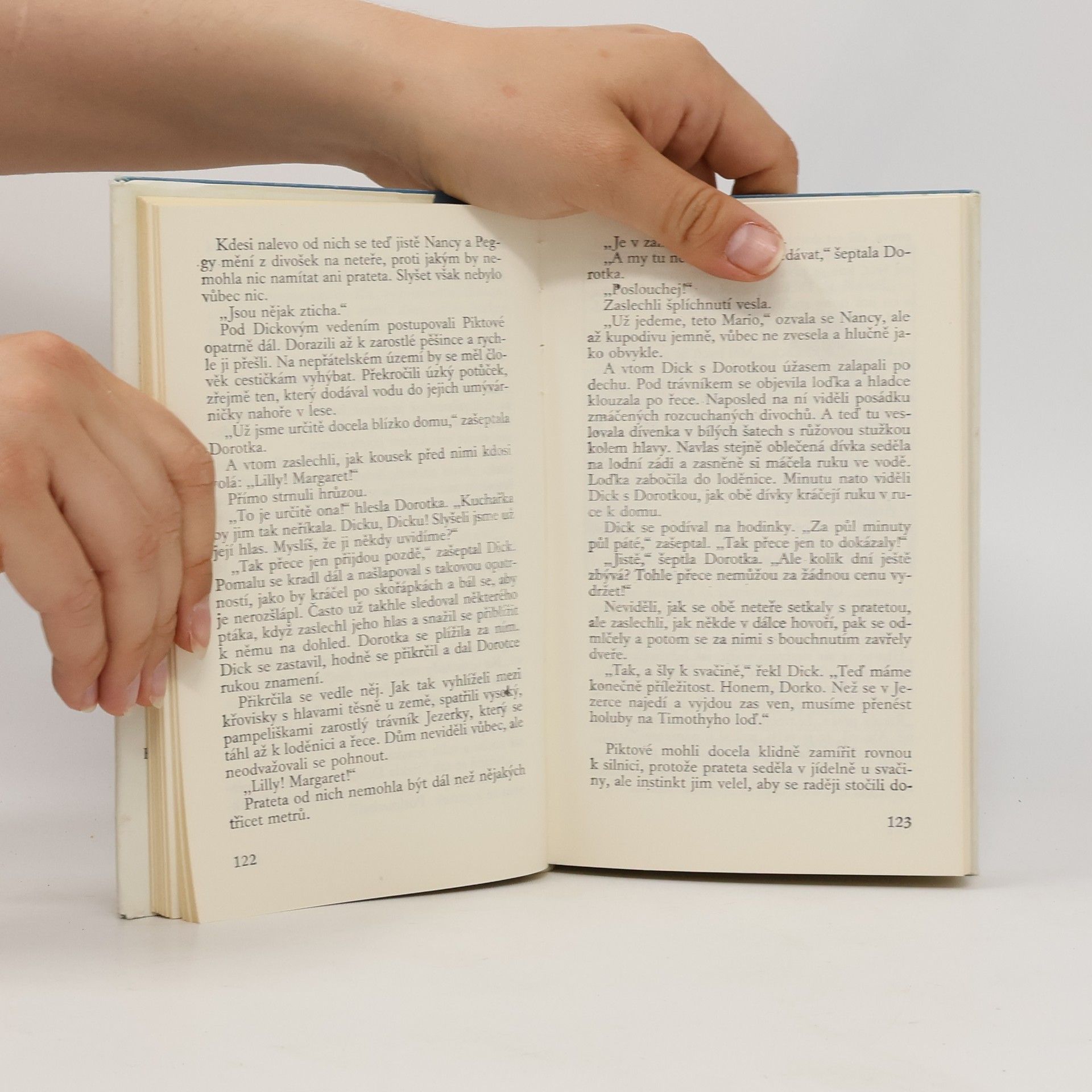 Arthur Ransome Piktové a mučedníci aneb Naprosto nevítaná návštěva