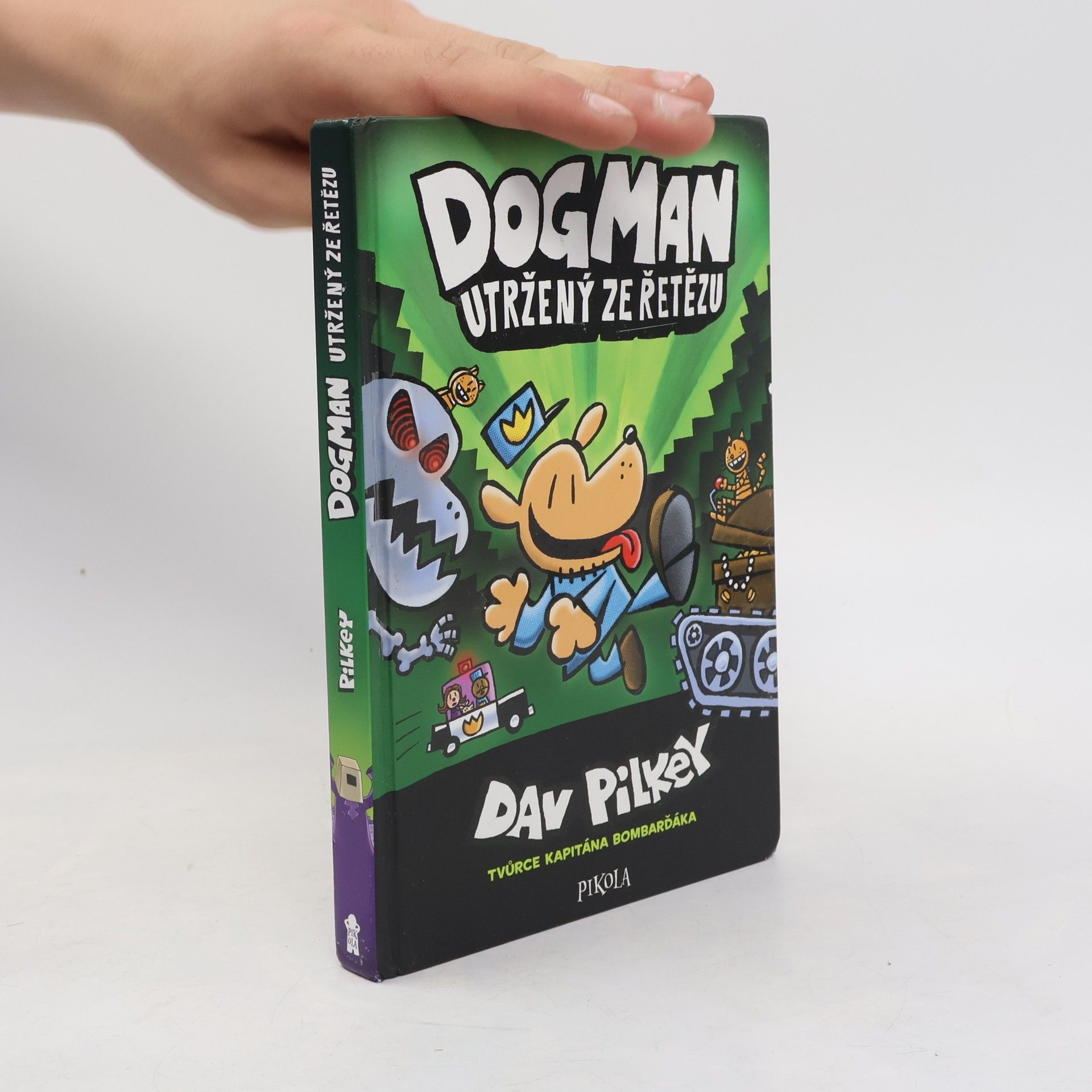 Dav Pilkey Dogman utržený ze řetězu