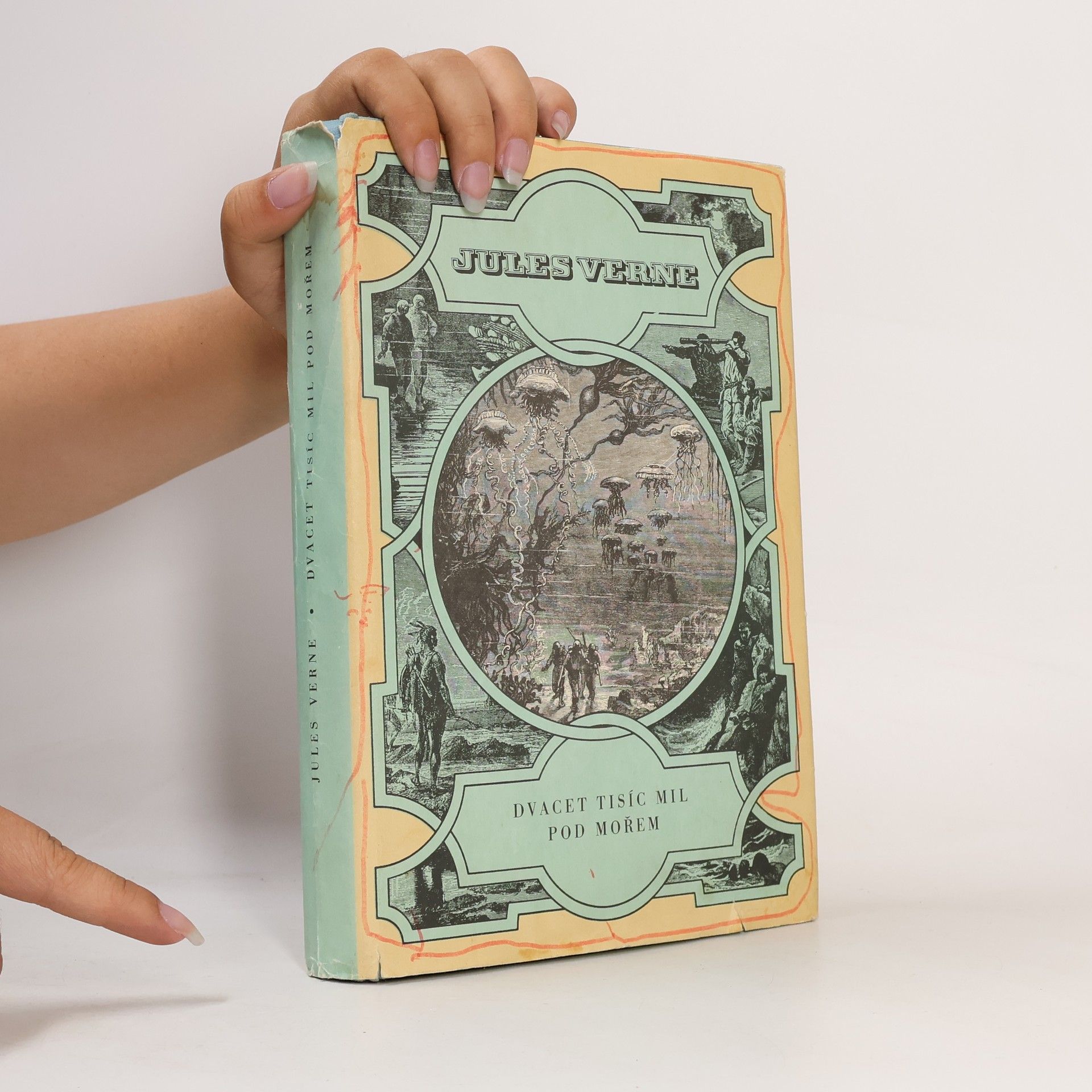 Jules Verne Dvacet tisíc mil pod mořem