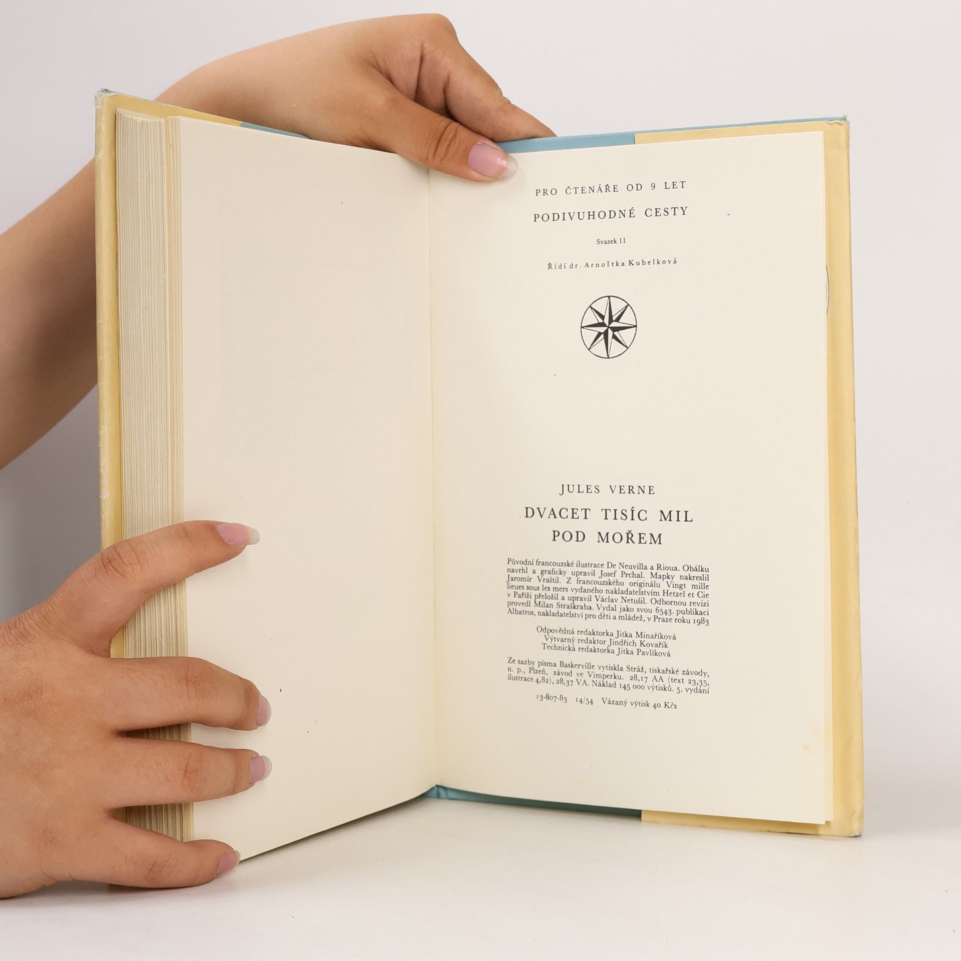 Jules Verne Dvacet tisíc mil pod mořem