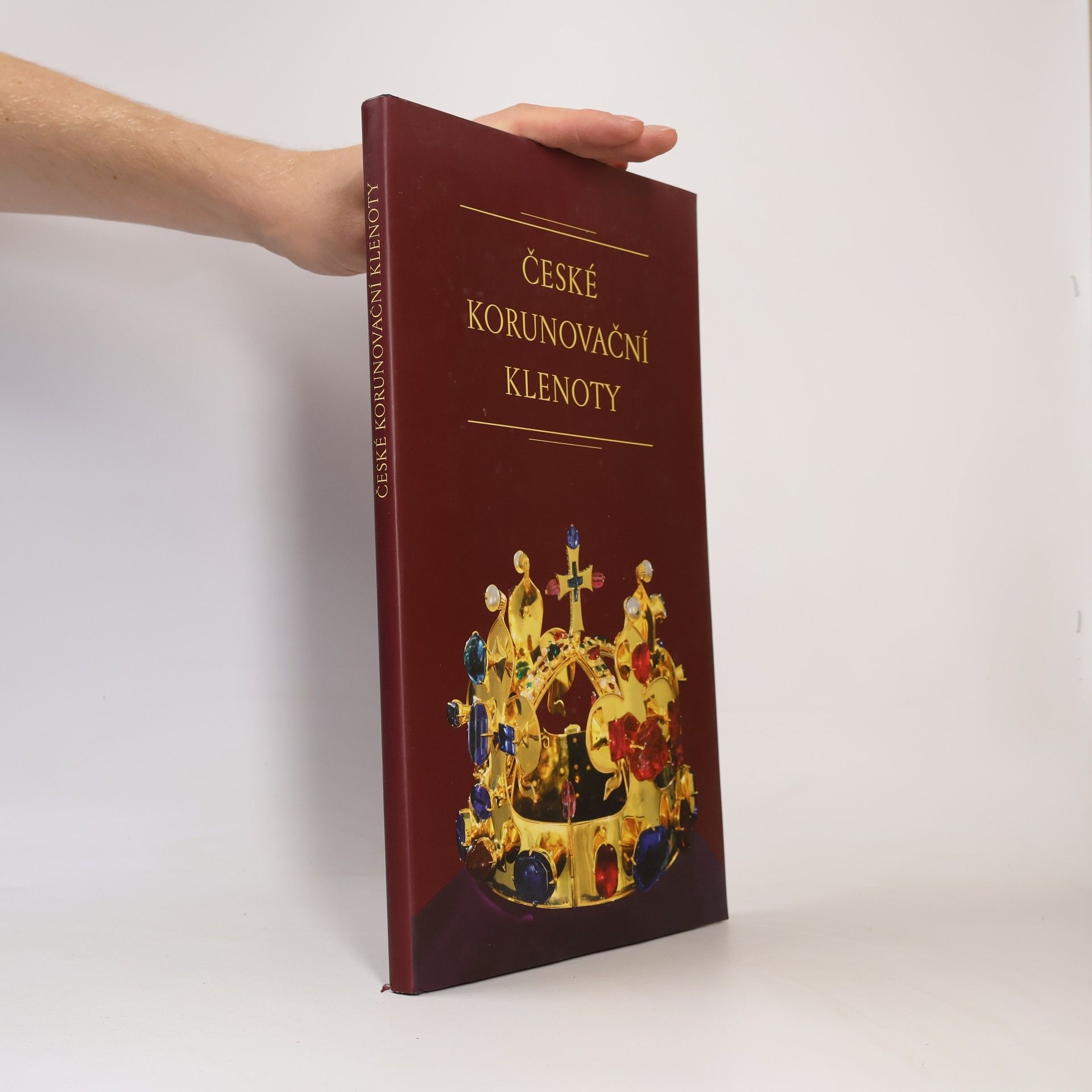 Milena Bravermanová České korunovační klenoty