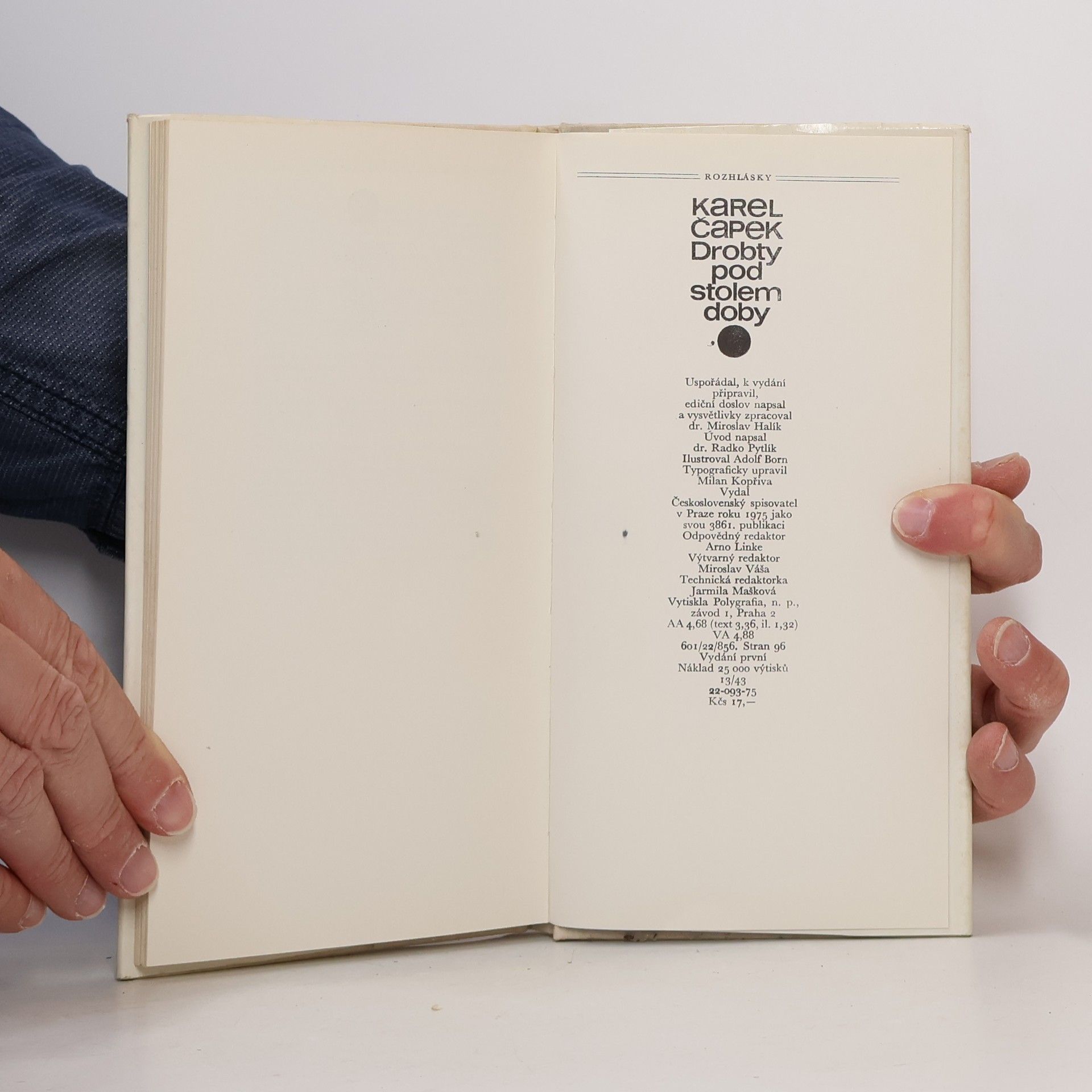 Karel Čapek Drobty pod stolem doby