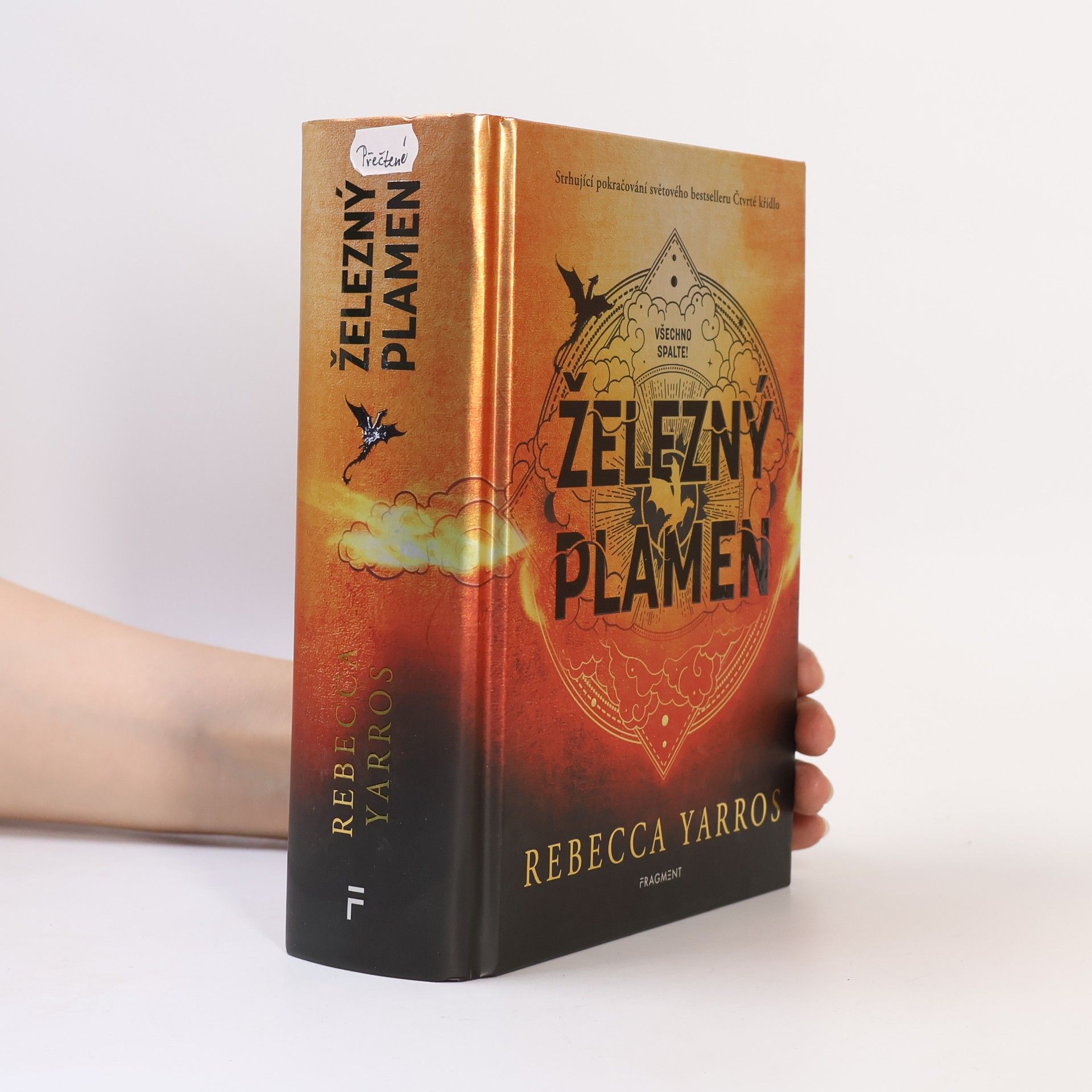 Rebecca Yarros Železný plamen