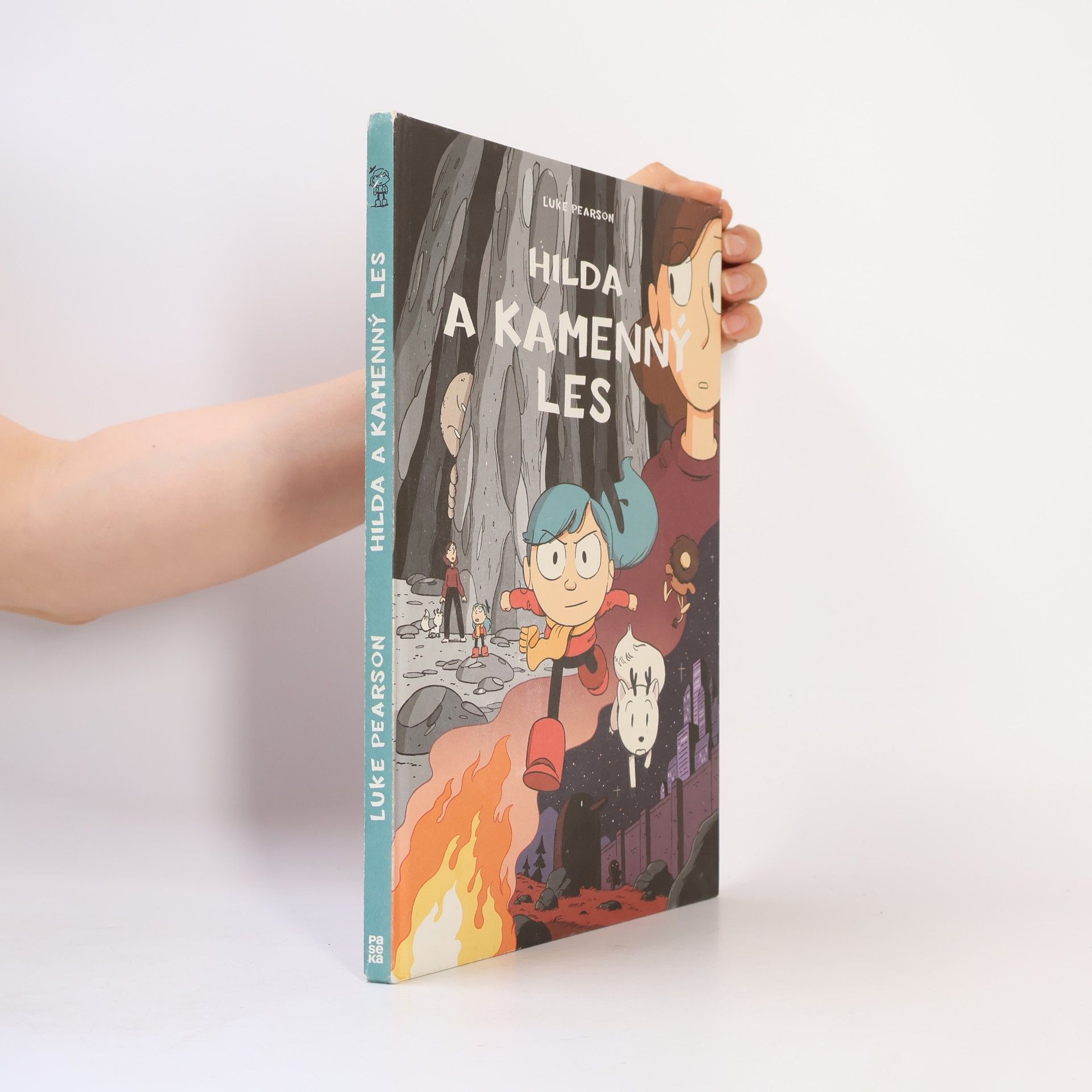 Luke Pearson Hilda a kamenný les