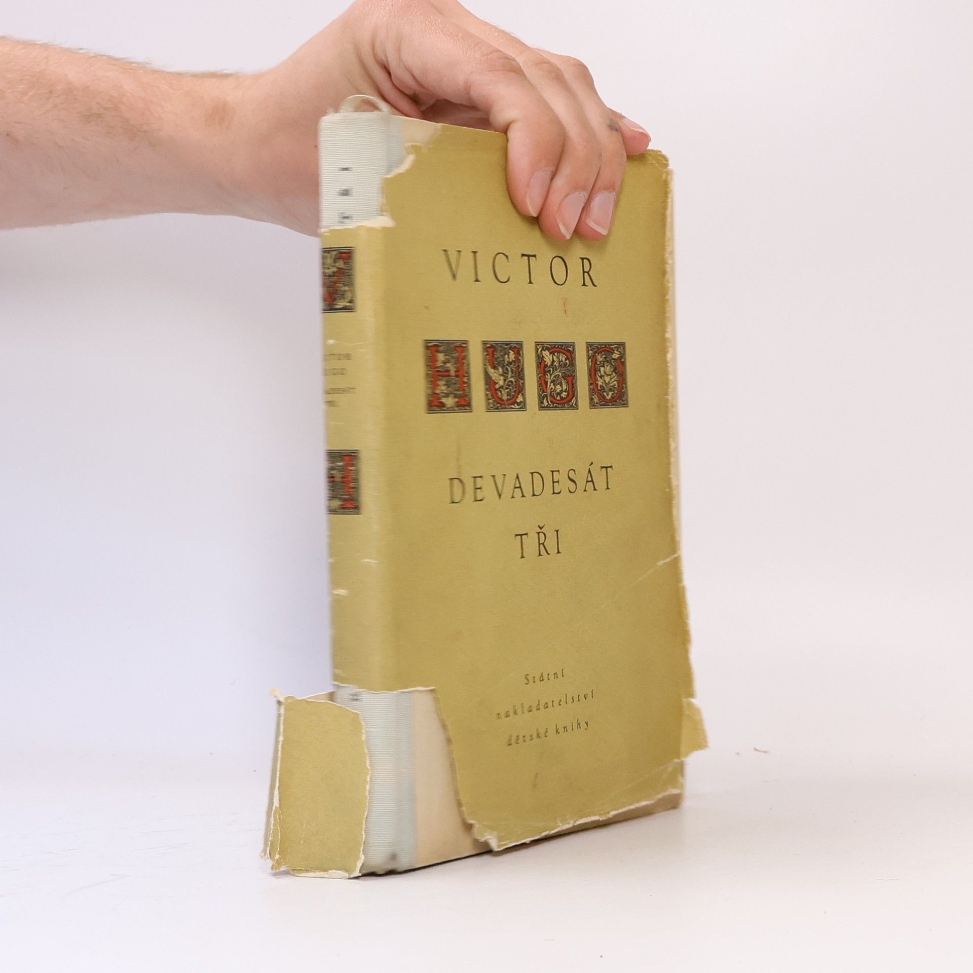 Victor Hugo Devadesát tři