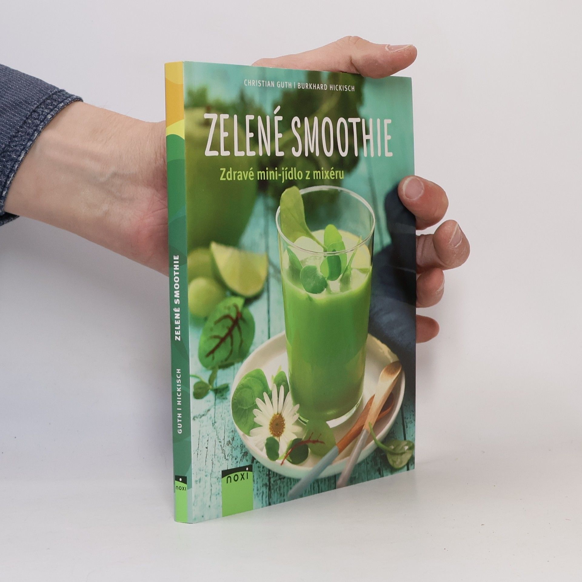 Zelené smoothie. Zdravé mini-jídlo z mixéru