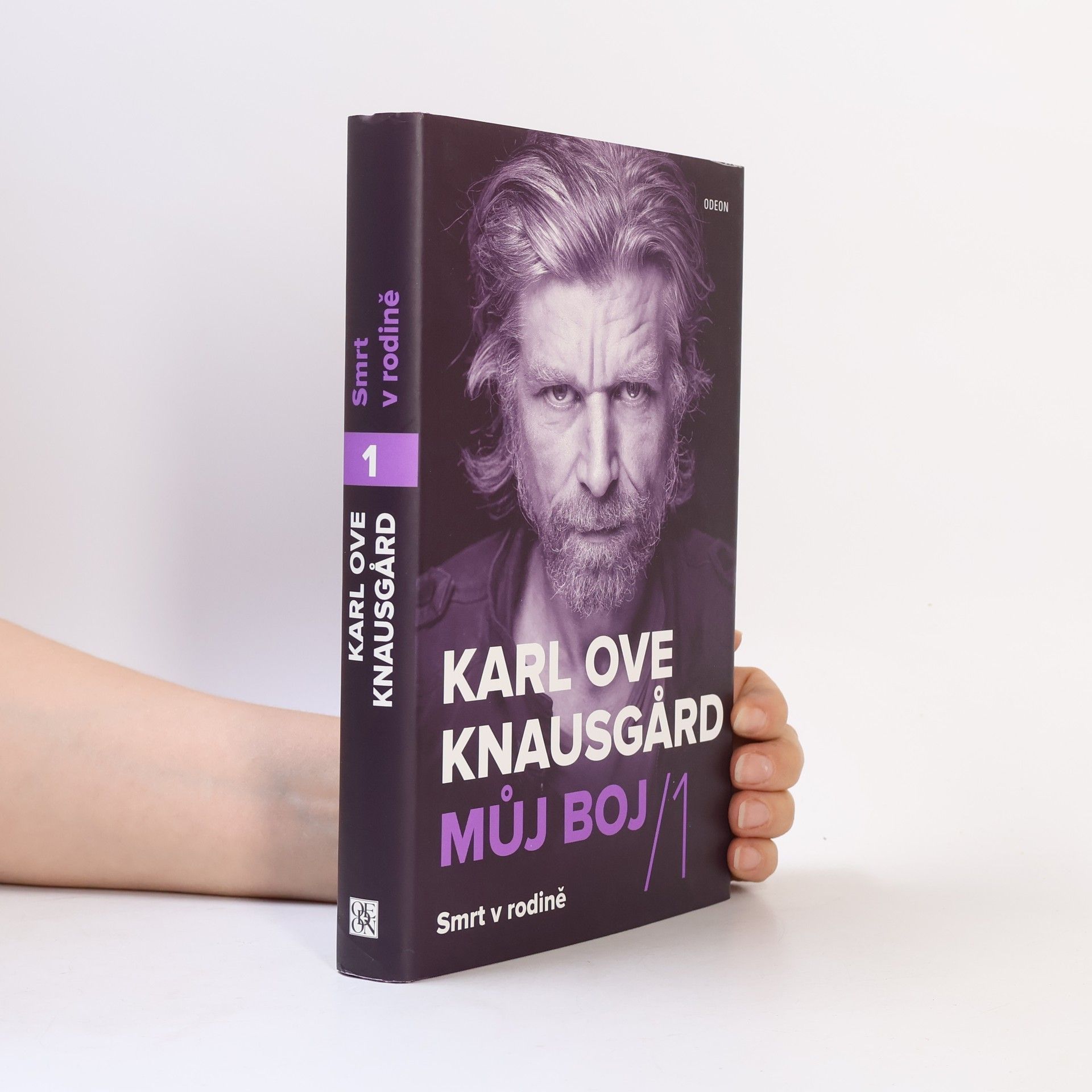 Karl Ove Knausgaard Můj boj. 1, Smrt v rodině