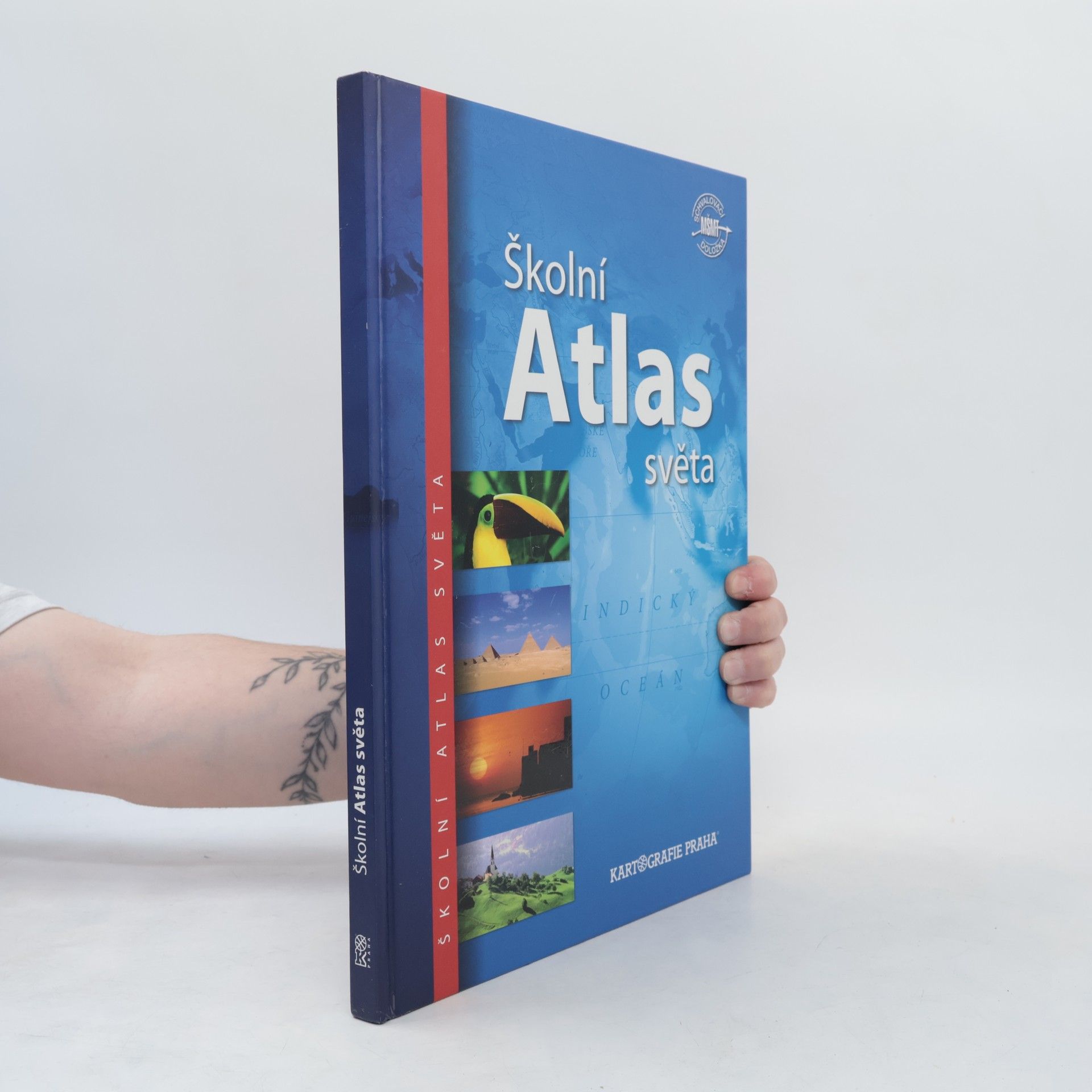 Autorenkollektiv Školní atlas světa