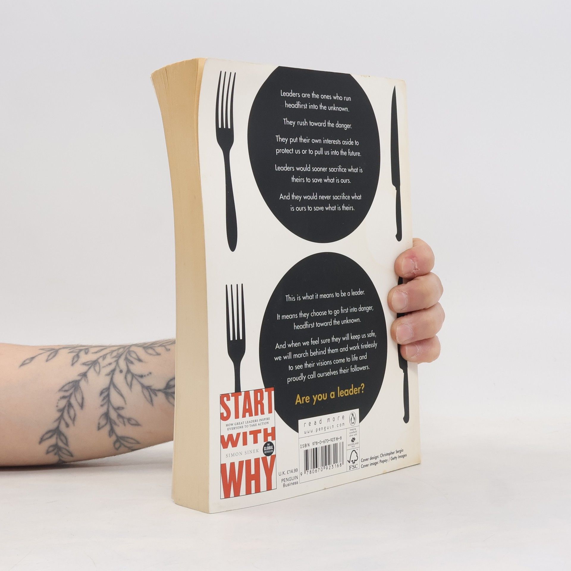 Simon Sinek Leaders eat last