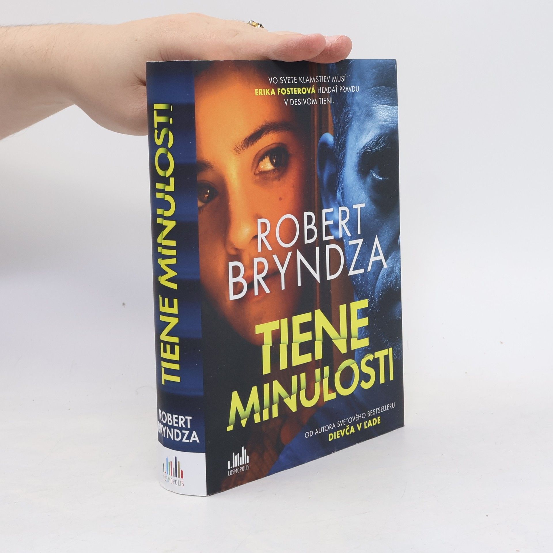 Tiene minulosti