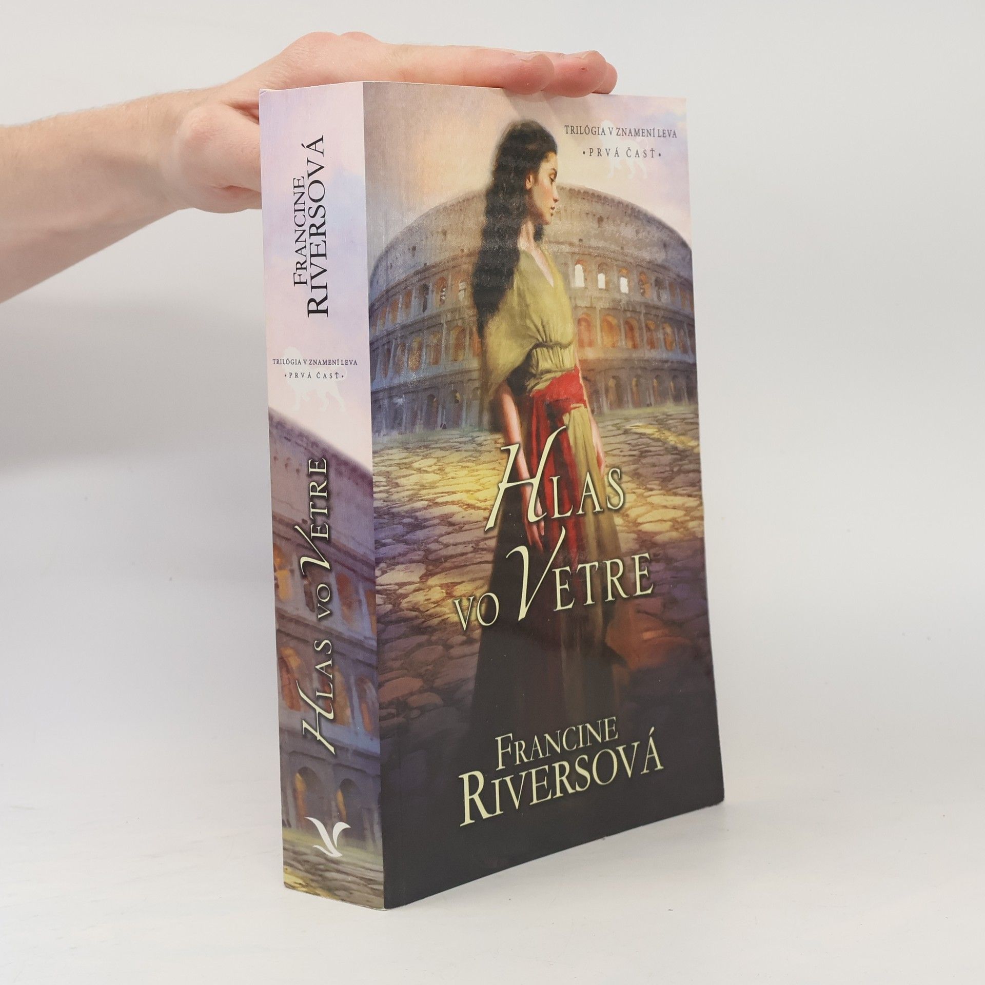 Francine Rivers Hlas vo vetre