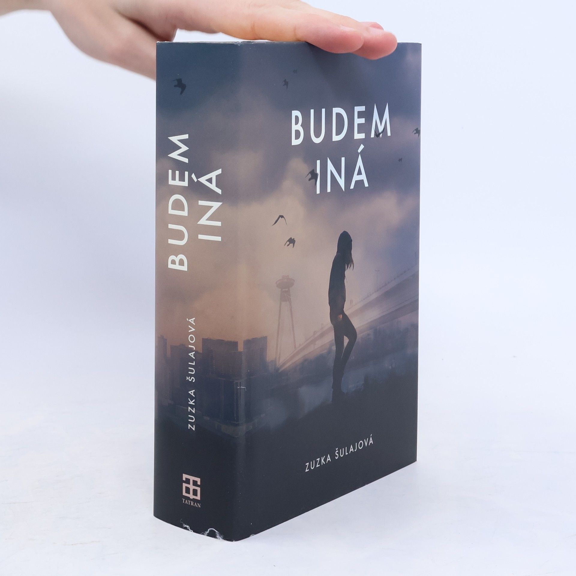 Zuzana Šulajová Budem iná