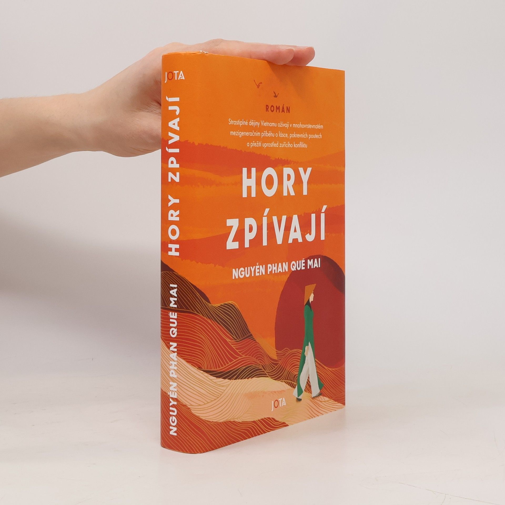 Nguyễn Phan Quế Mai Hory zpívají