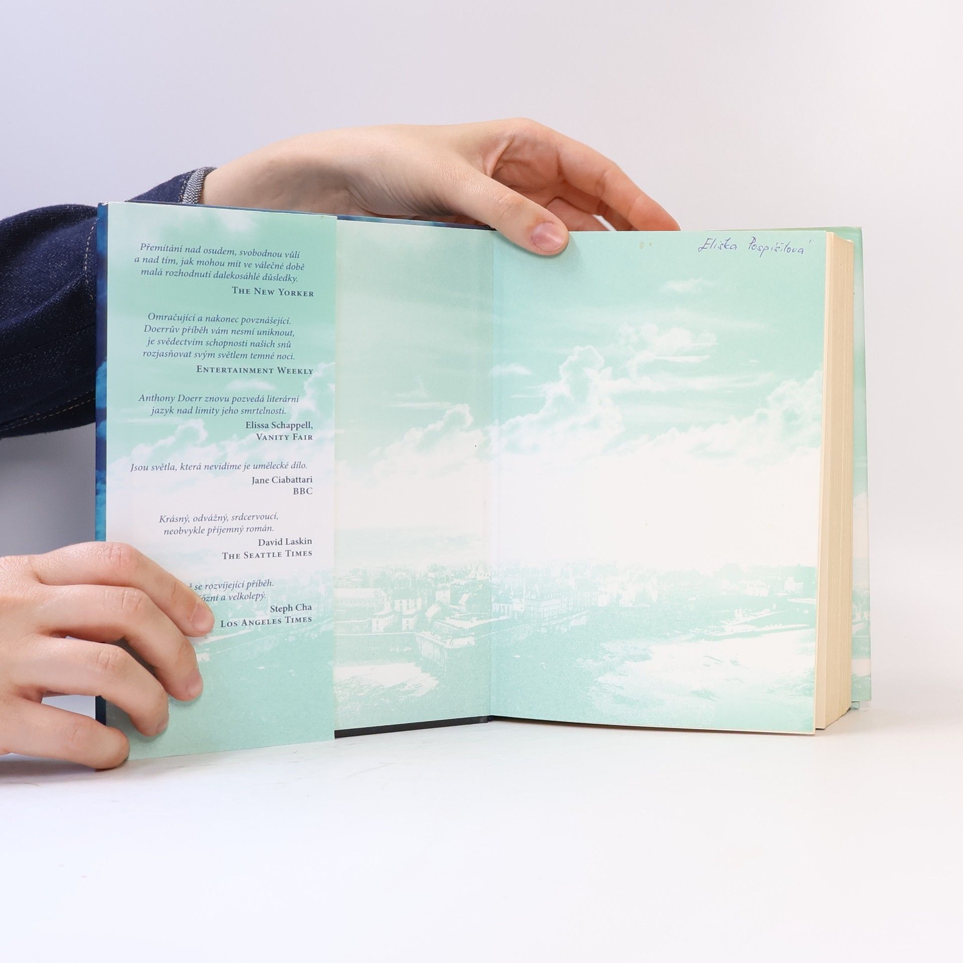 Anthony Doerr Jsou světla, která nevidíme