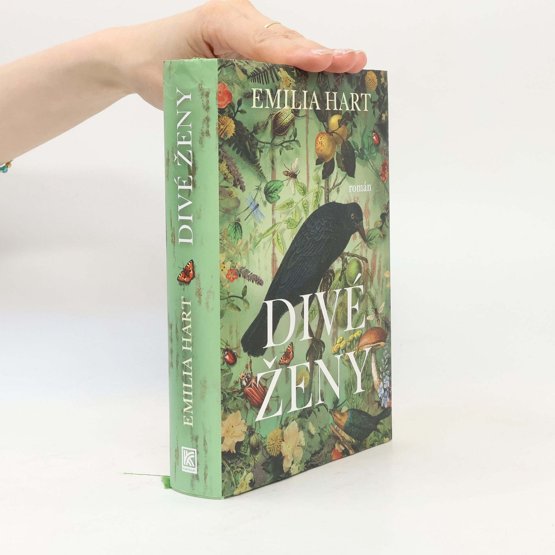 Emilia Hart Divé ženy