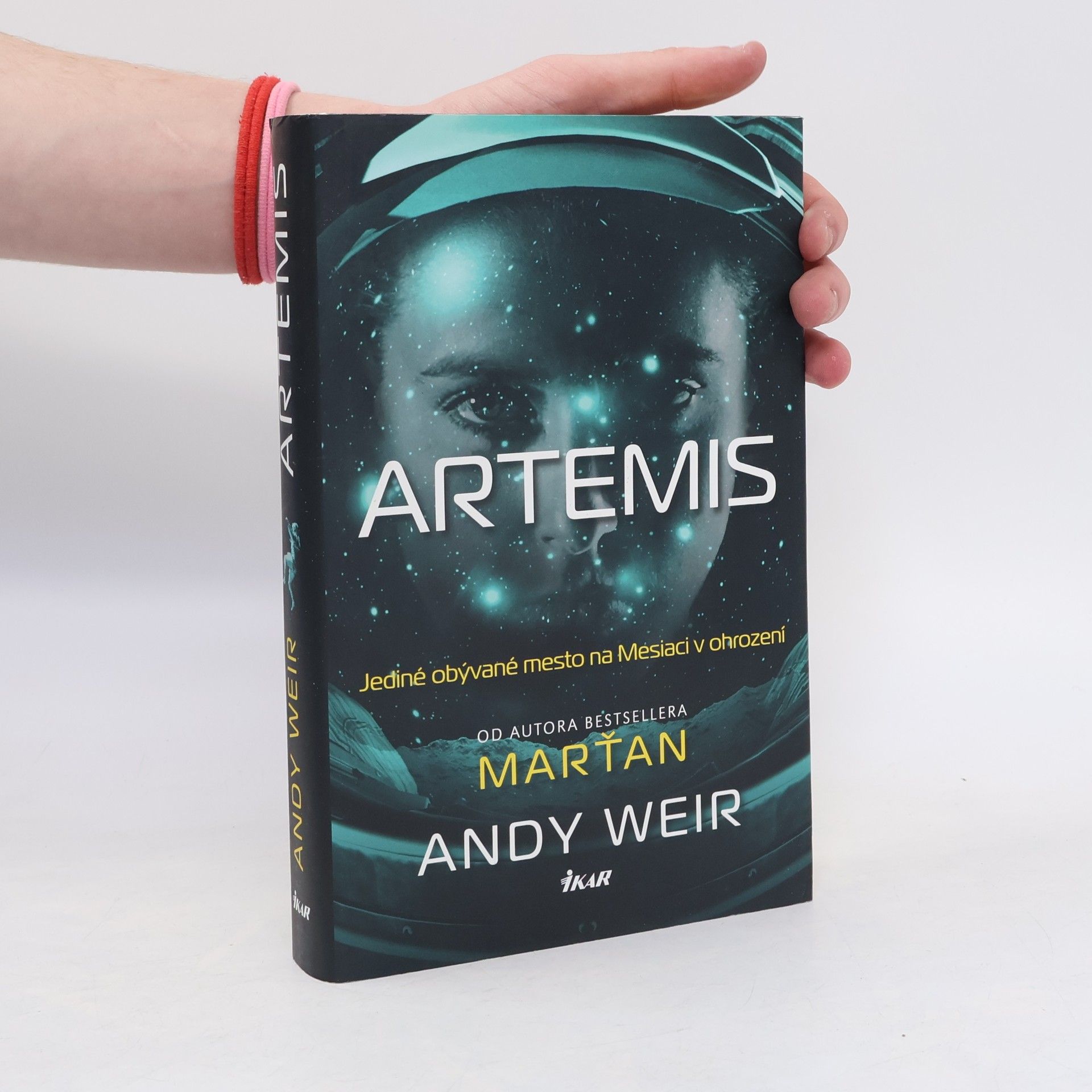 Andy Weir Artemis