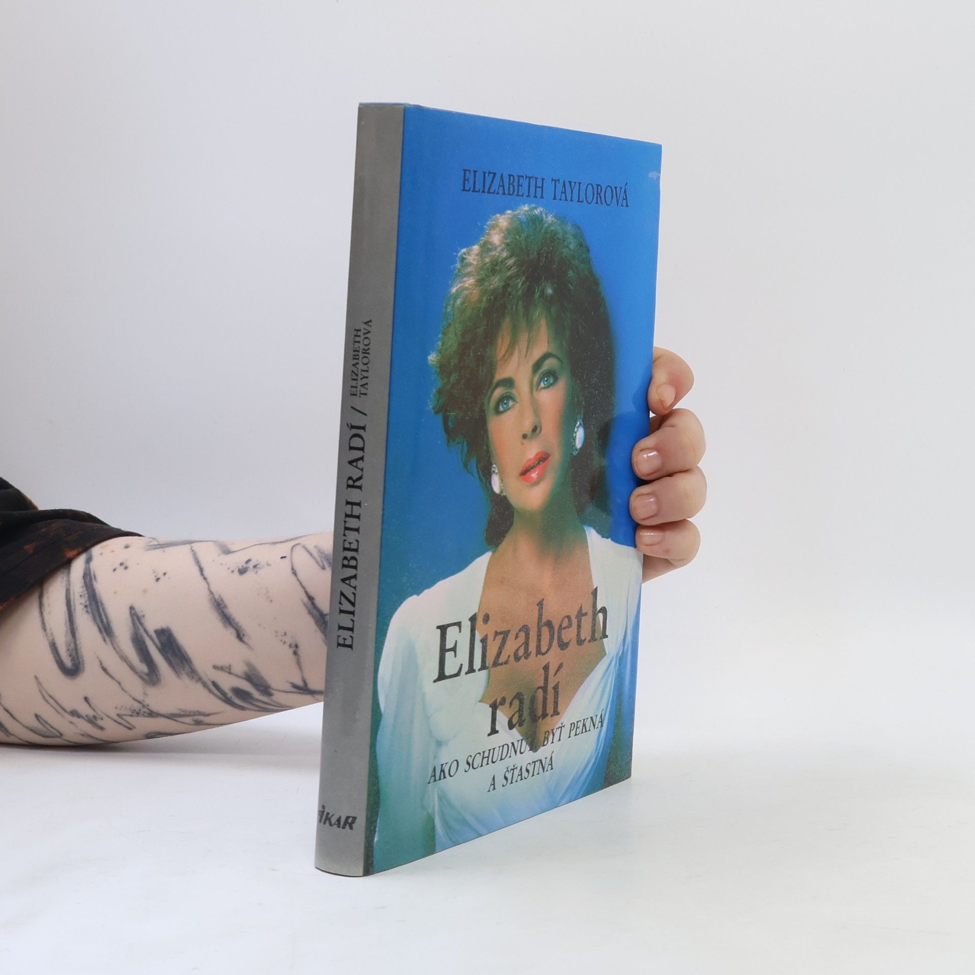 Elizabeth radí ako schudnúť, byť pekná a šťastná