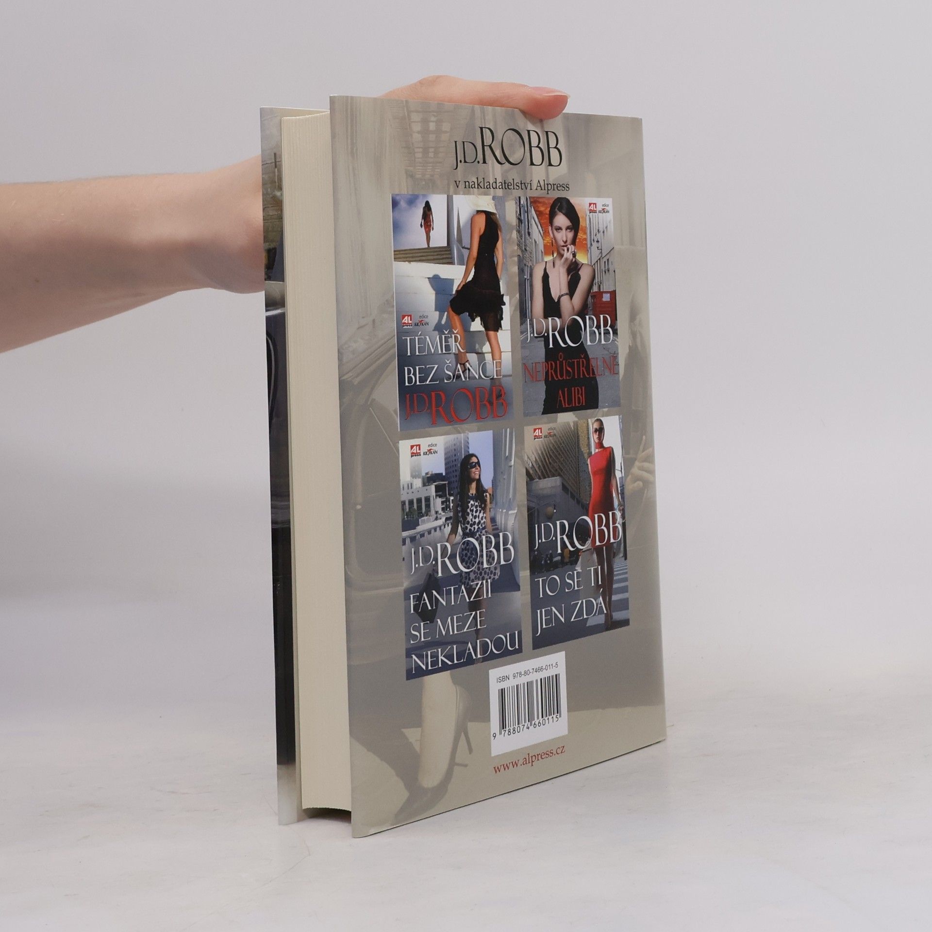 Nora Roberts Neomylný instinkt