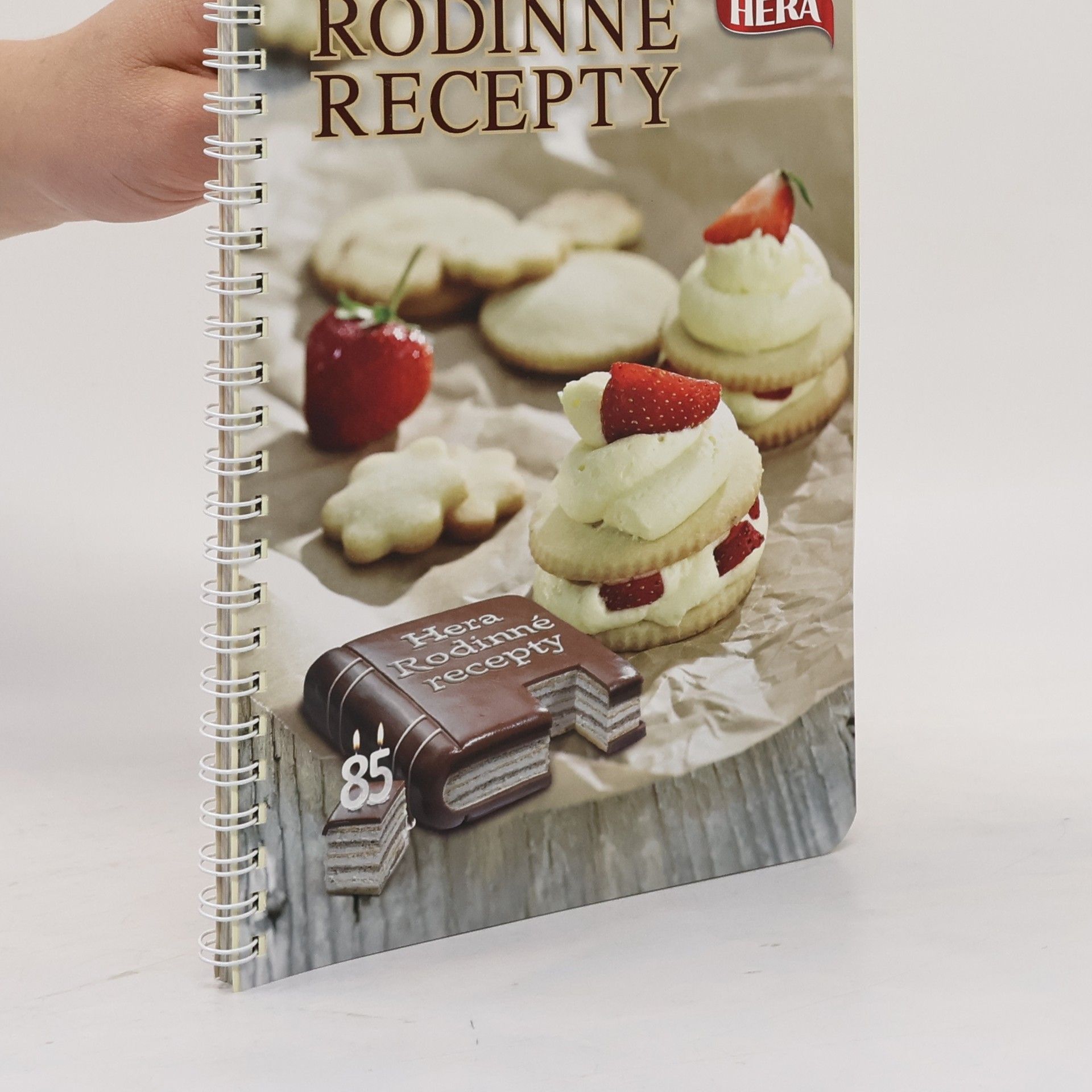 Autorenkollektiv Rodinné recepty Hera
