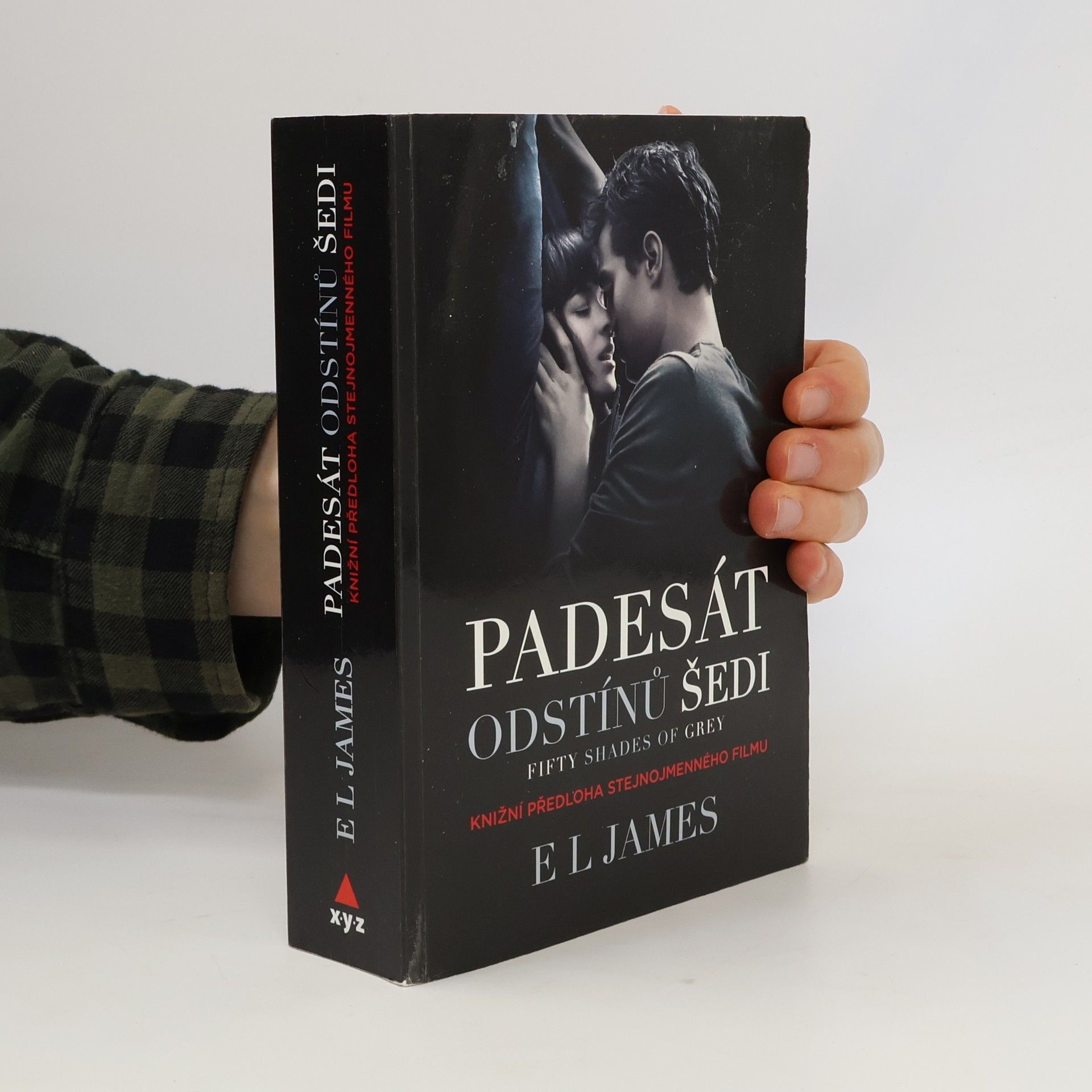 E. L. James Padesát odstínů šedi