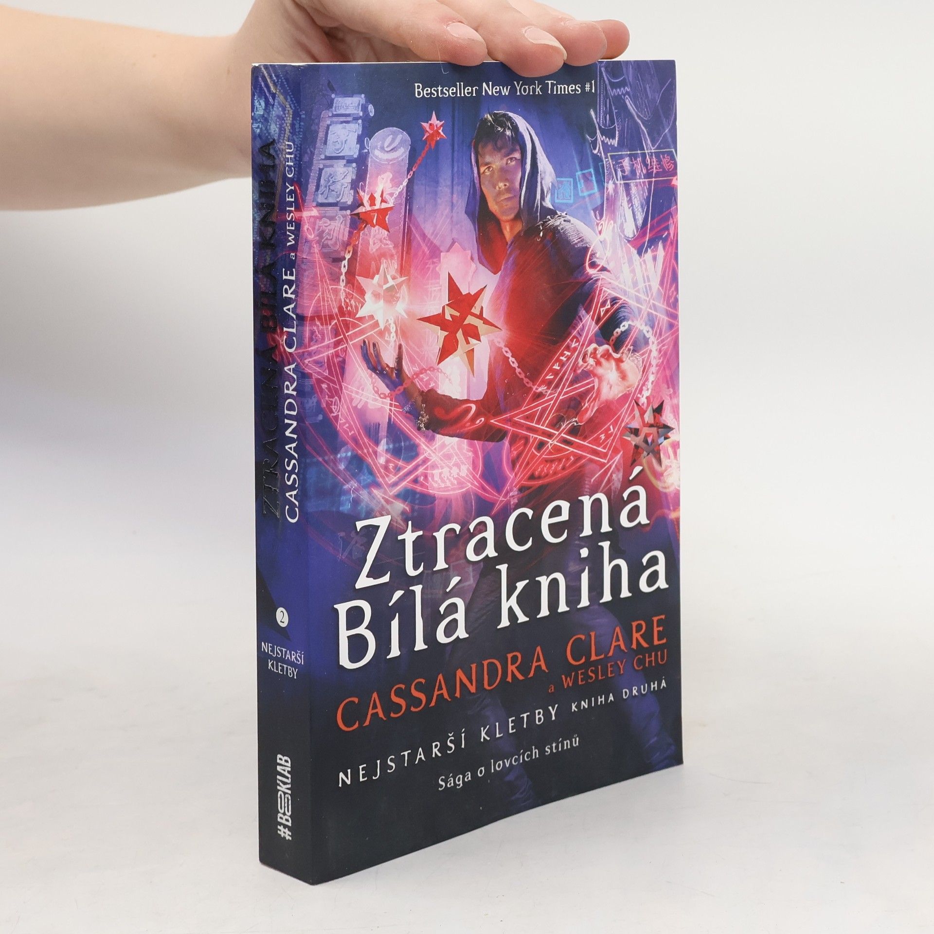 Cassandra Clare Nejstarší kletby. Kniha druhá, Ztracená Bílá kniha