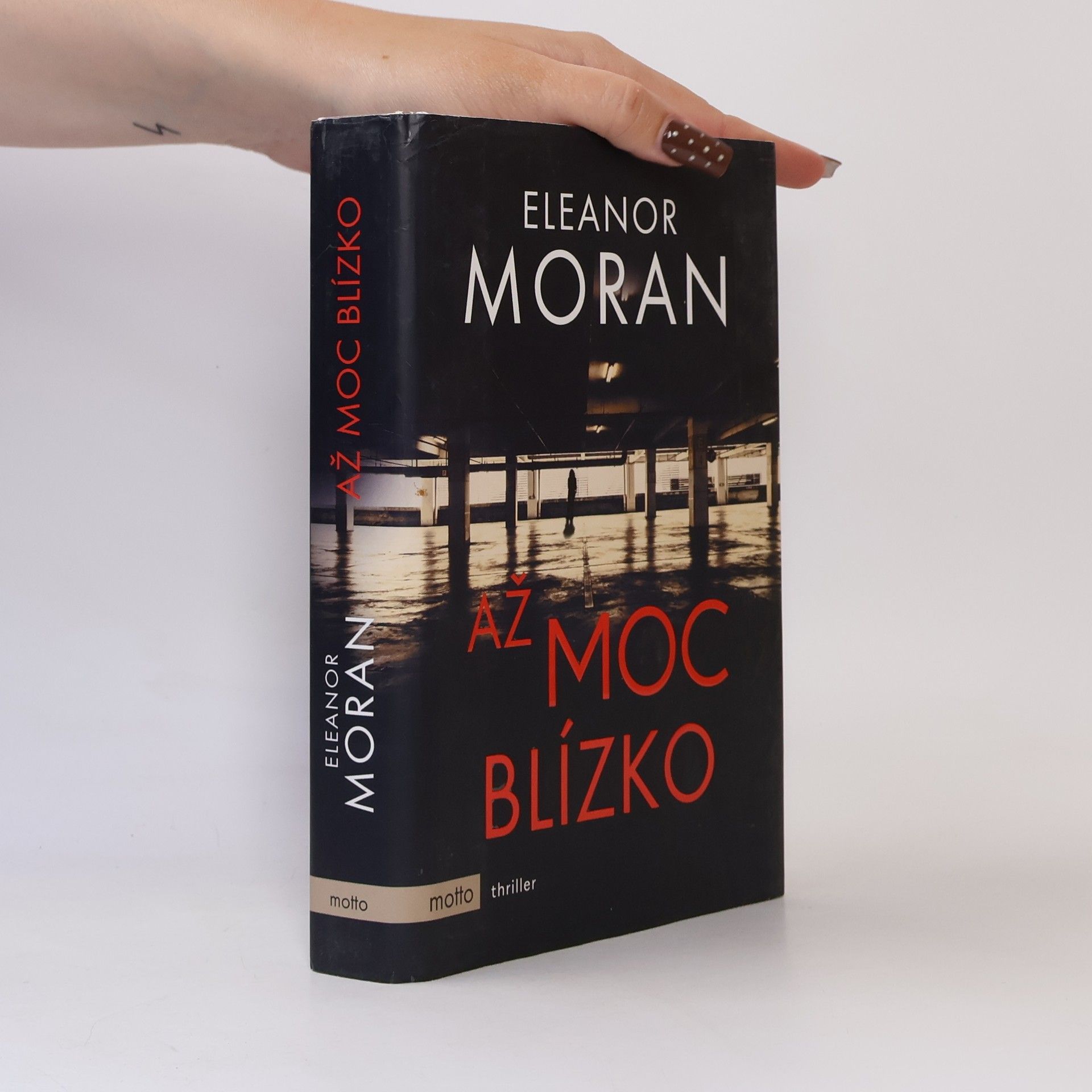 Eleanor Moran Až moc blízko