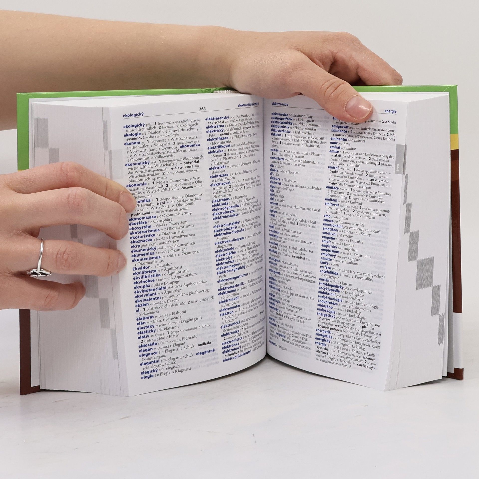Various authors Německo-český, česko-německý praktický slovník