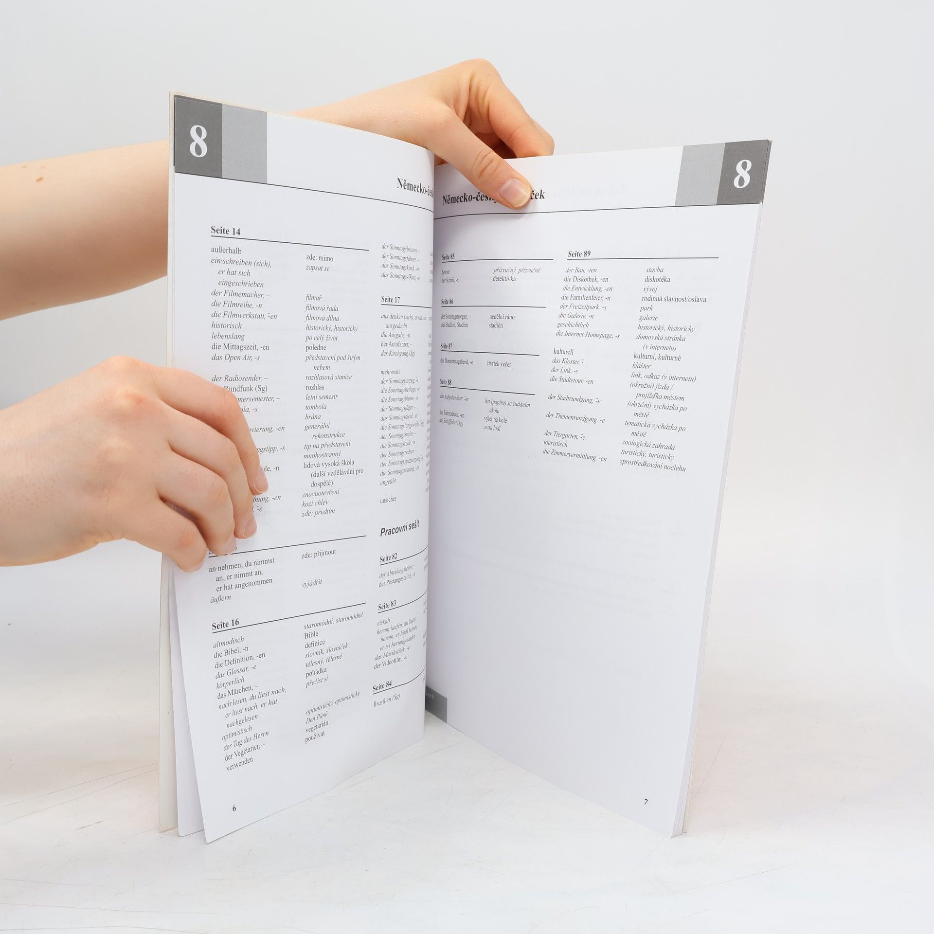AA.VV. Schritte international 4 : Glossar XXL : Deutsch-Tschechisch, Německo-český slovníček : Niveau A2