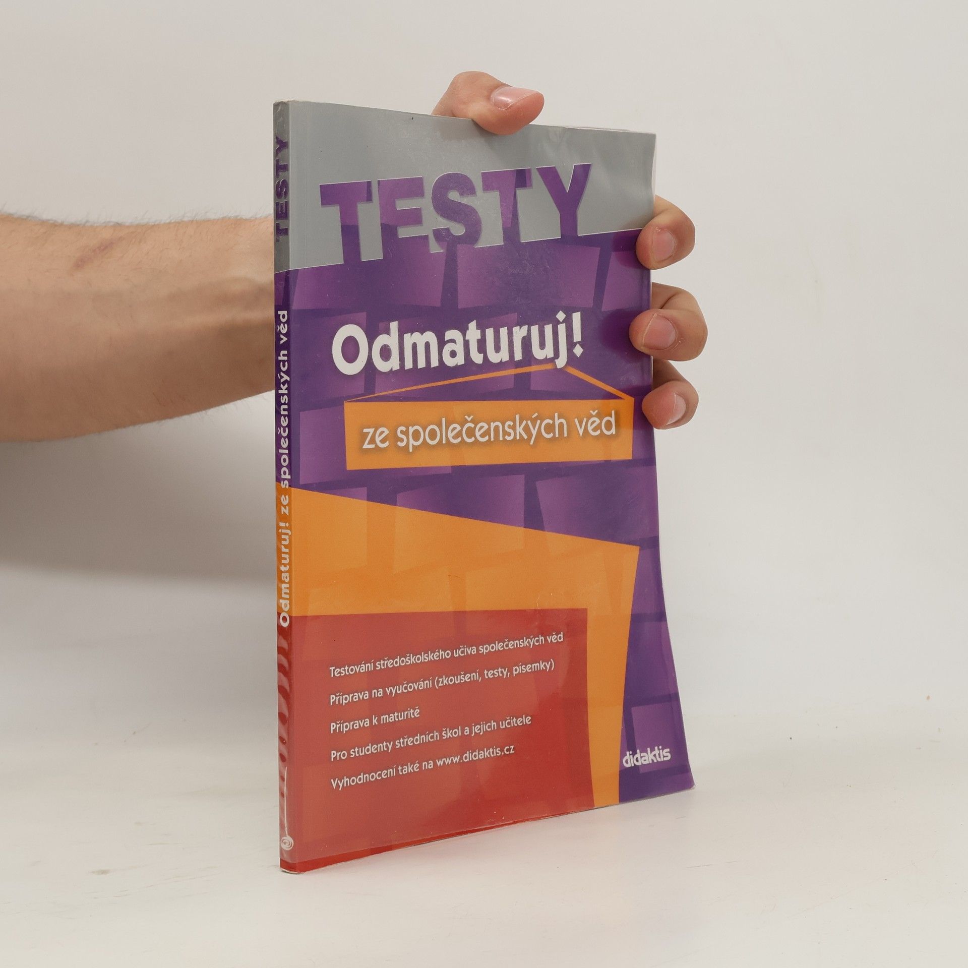 Miloslava Blažková Odmaturuj! ze společenských věd. Testy