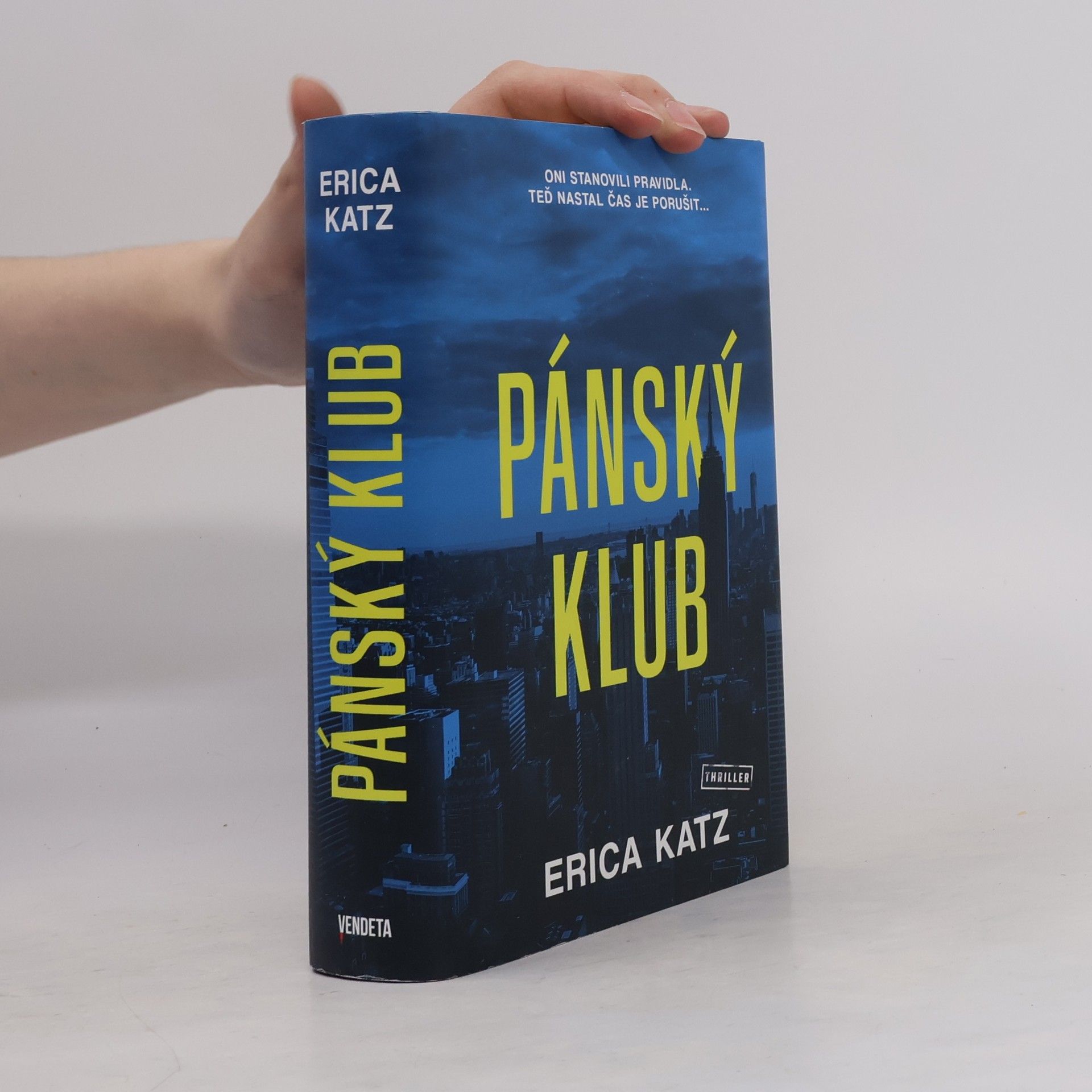 Erica Katz Pánský klub