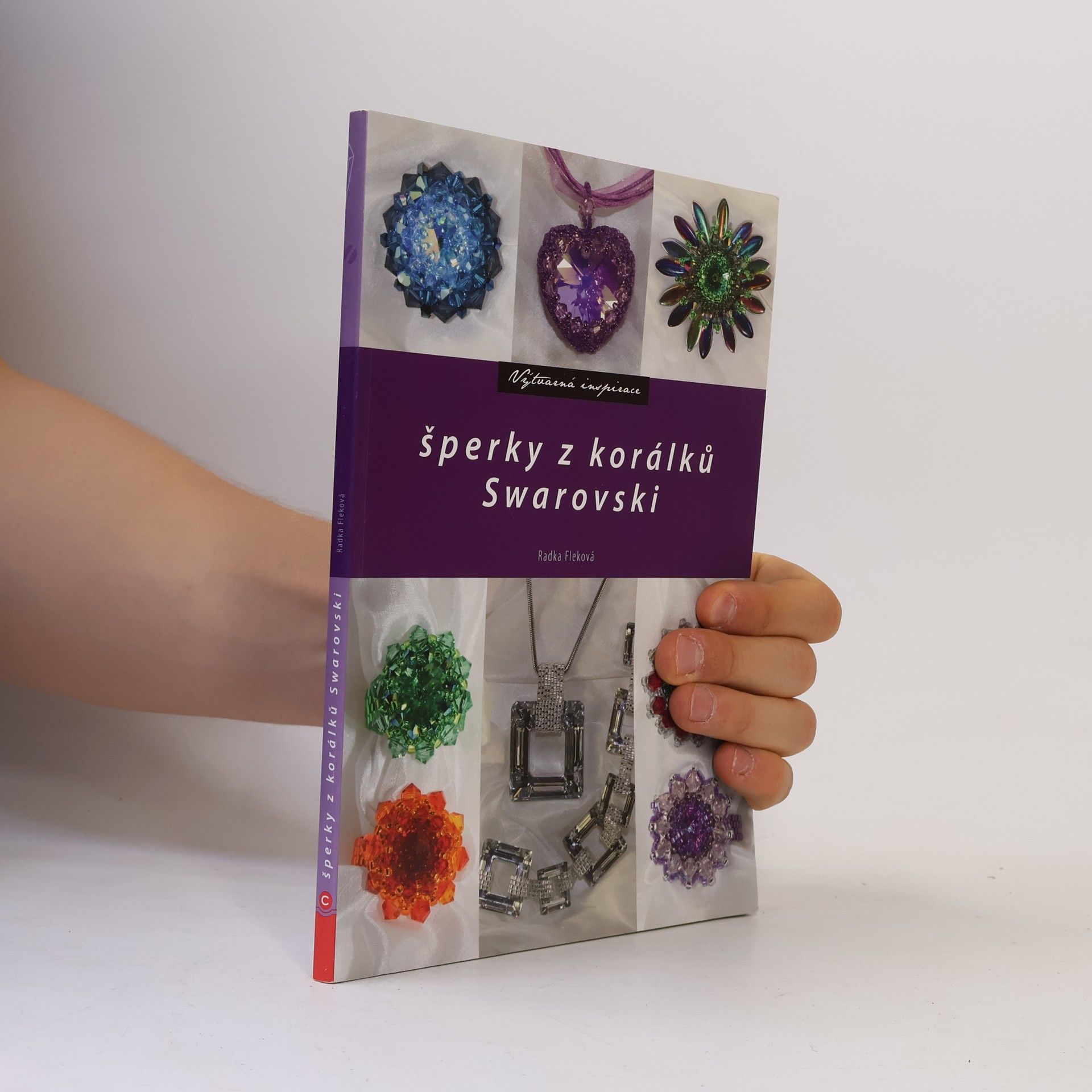 Radka Fleková Šperky z korálků Swarovski