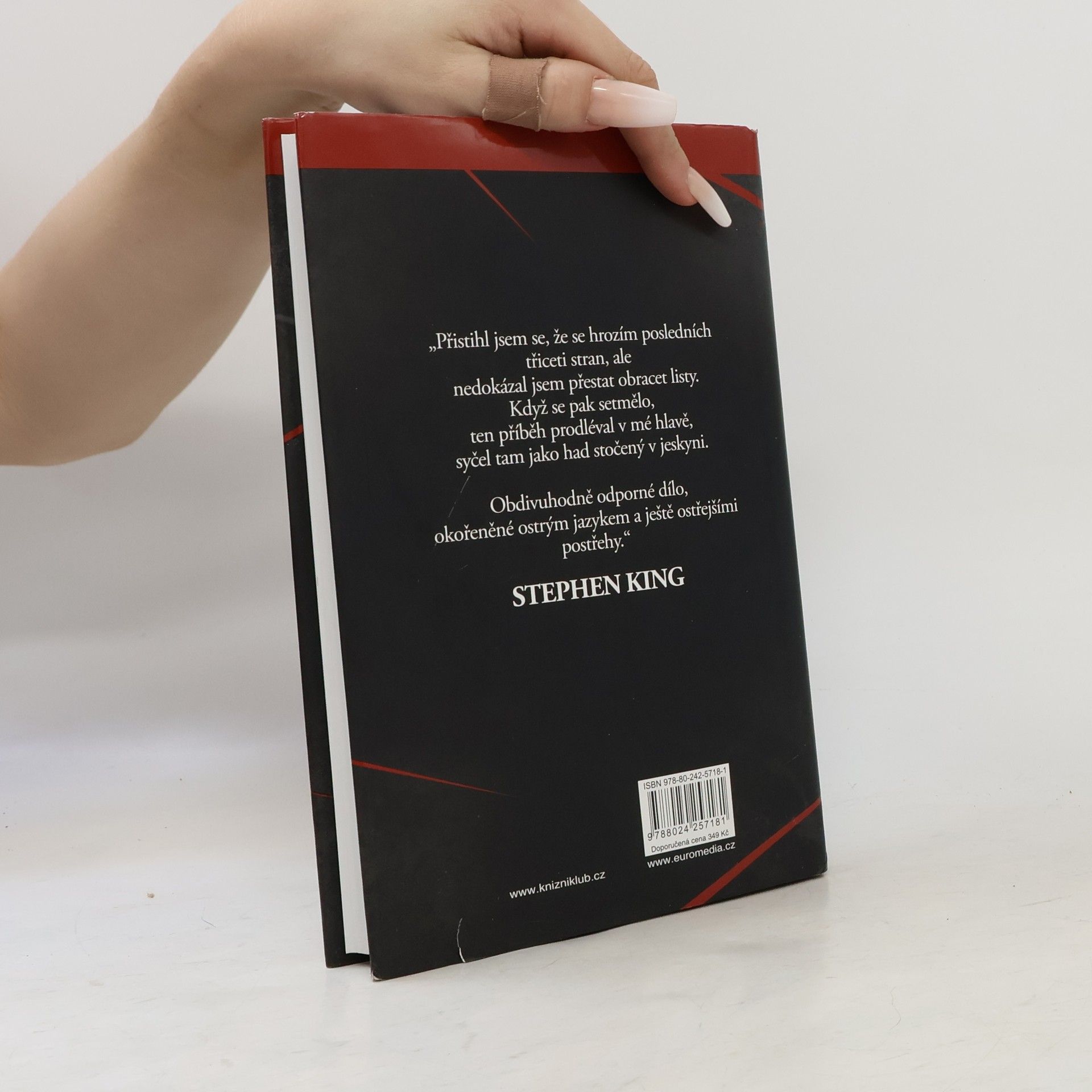 Gillian Flynn Ostré předměty