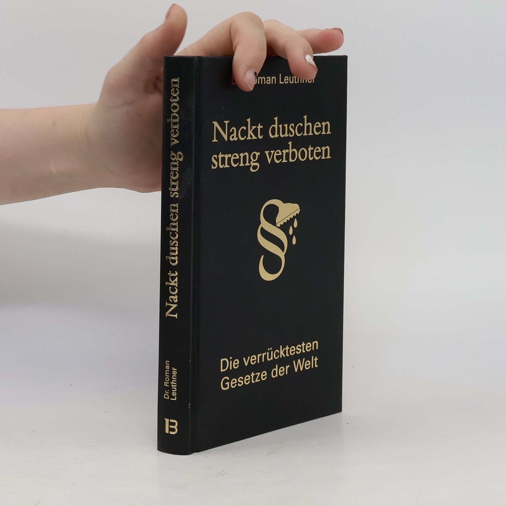 Nackt duschen streng verboten