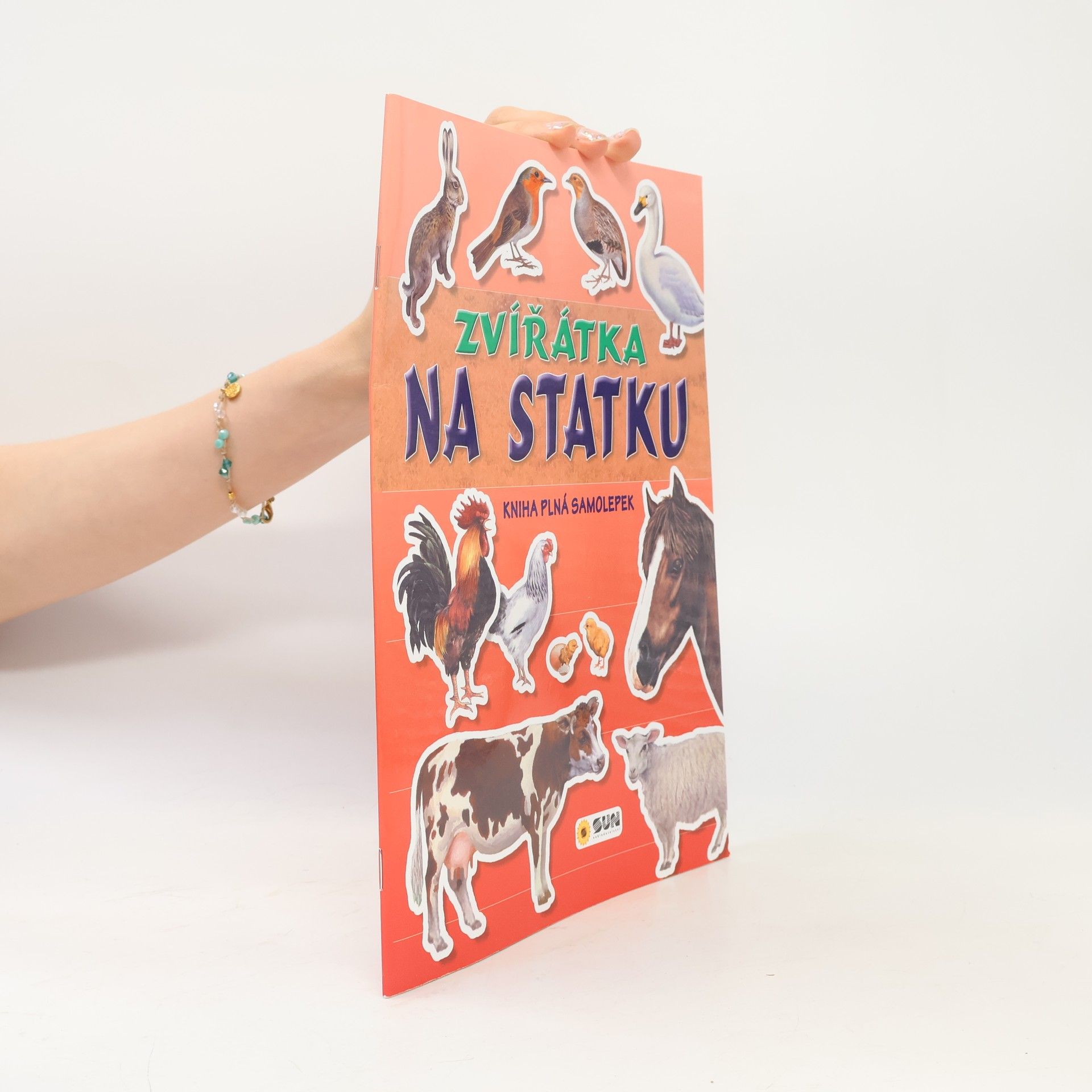 Kolektív autorov Zvířátka na statku - Kniha plná samolepek